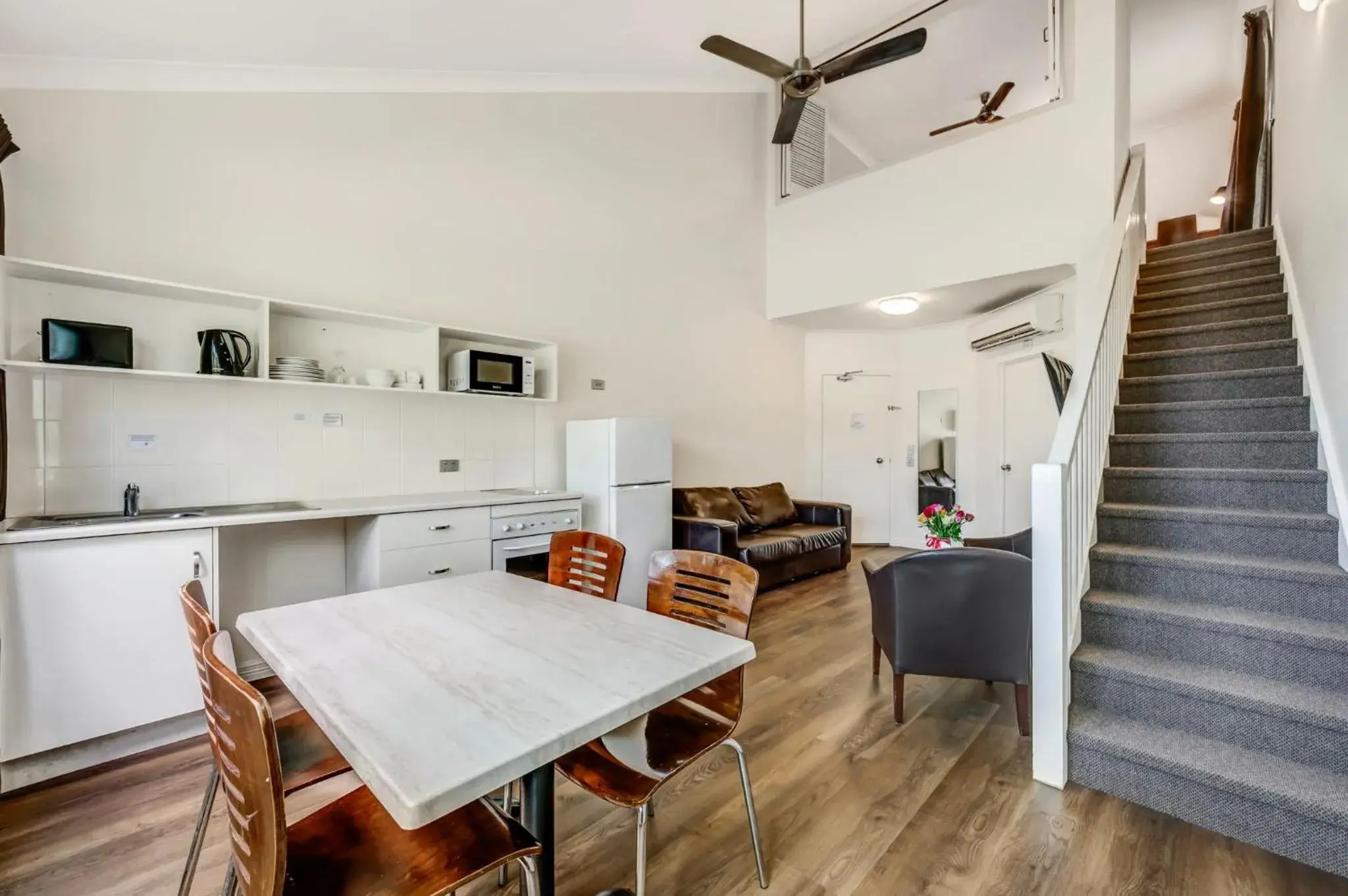 Loft in City Oasis Inn Townsville, SureStay Collection by BW Loft in City Oasis Inn Townsville, SureStay Collection by BW