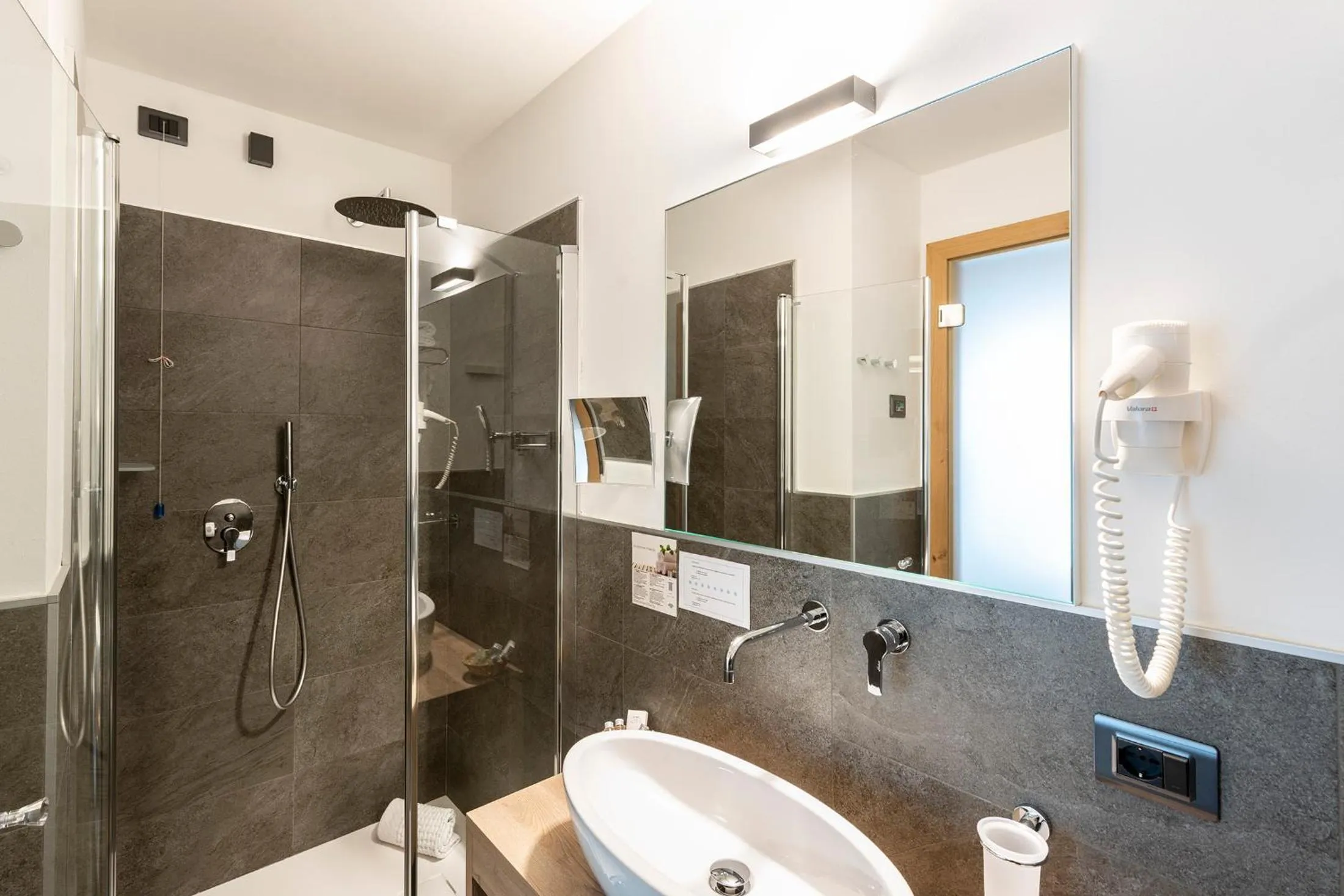 Bathroom in Chalet Aster