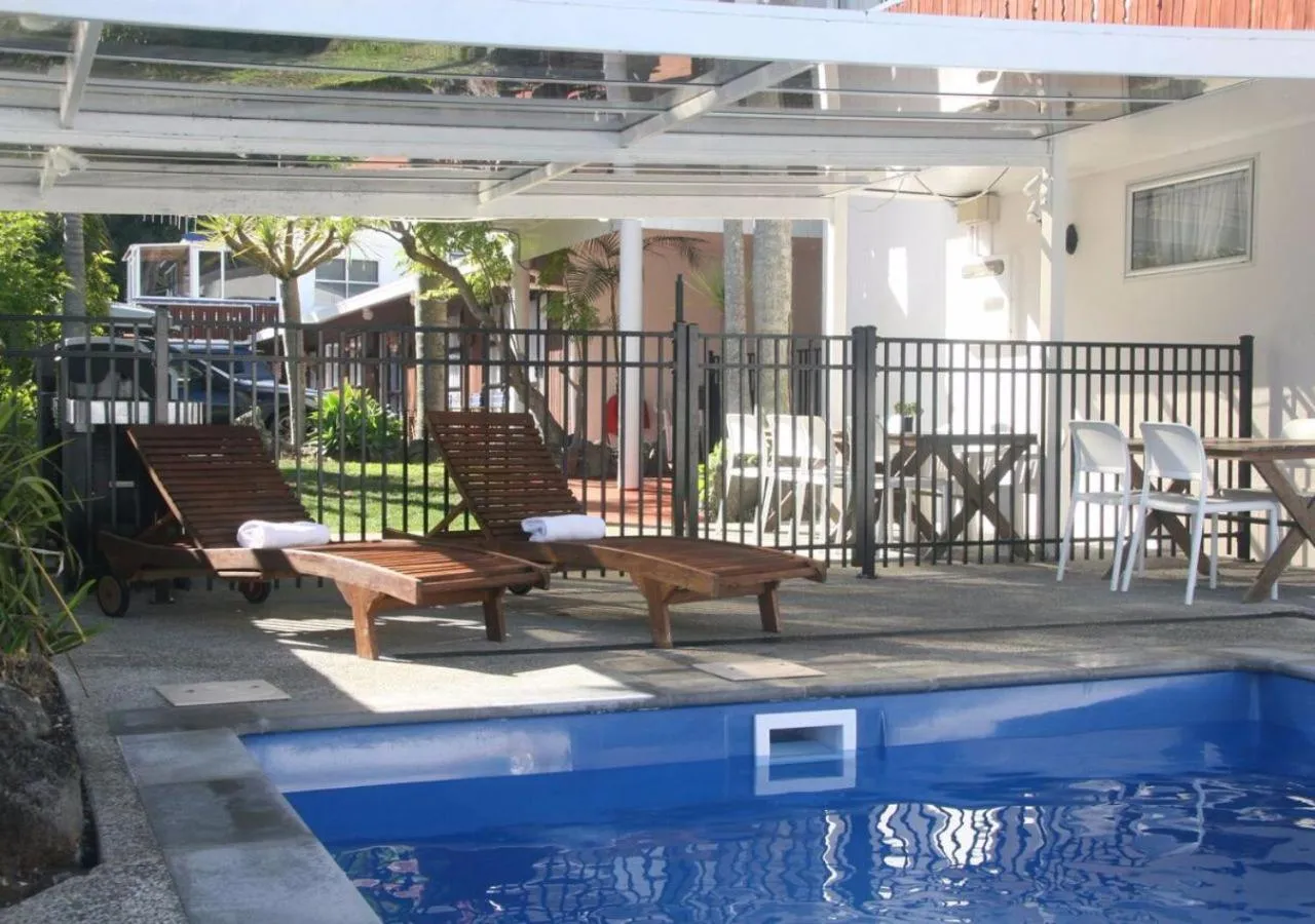 BBQ facilities in Edelweiss Motel