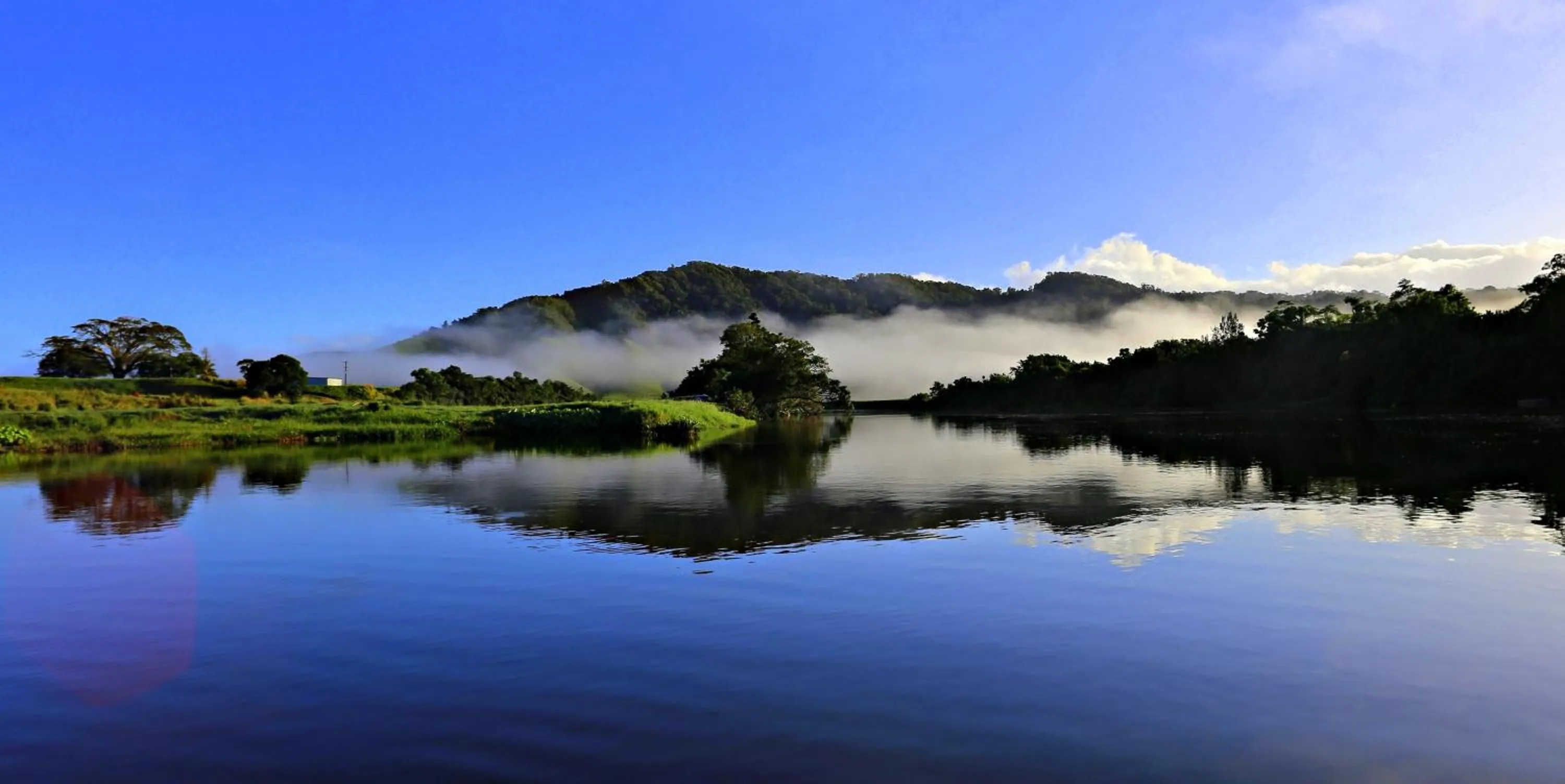 Sunrise in Daintree Riverview Lodges