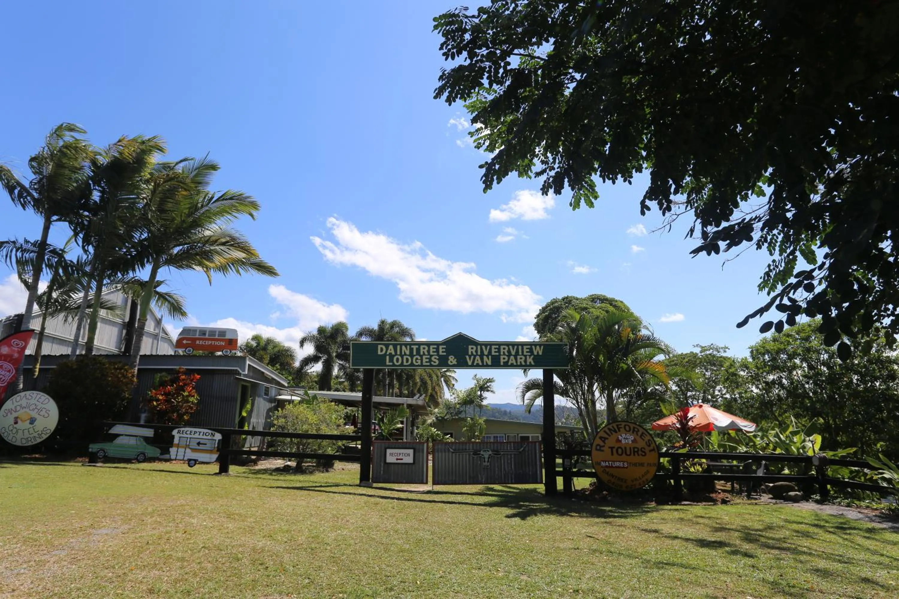 Facade/entrance in Daintree Riverview Lodges