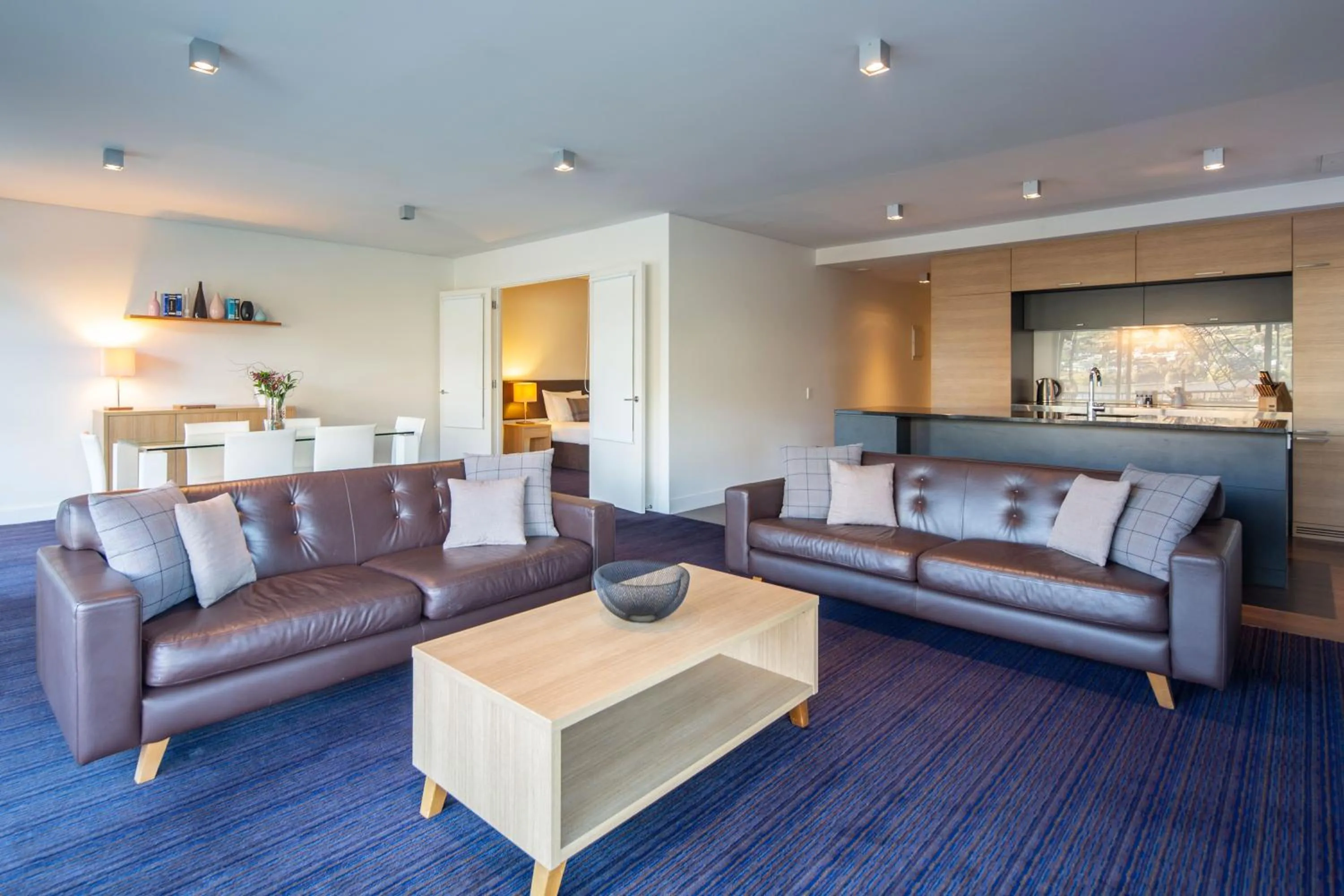 Marina Apartments - Element Escapes