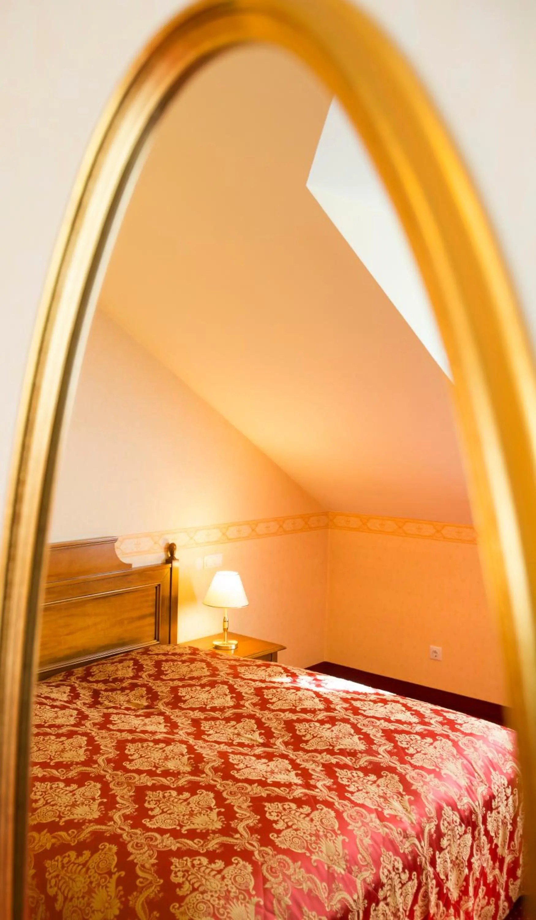 Bed in Parkhotel Idar-Oberstein