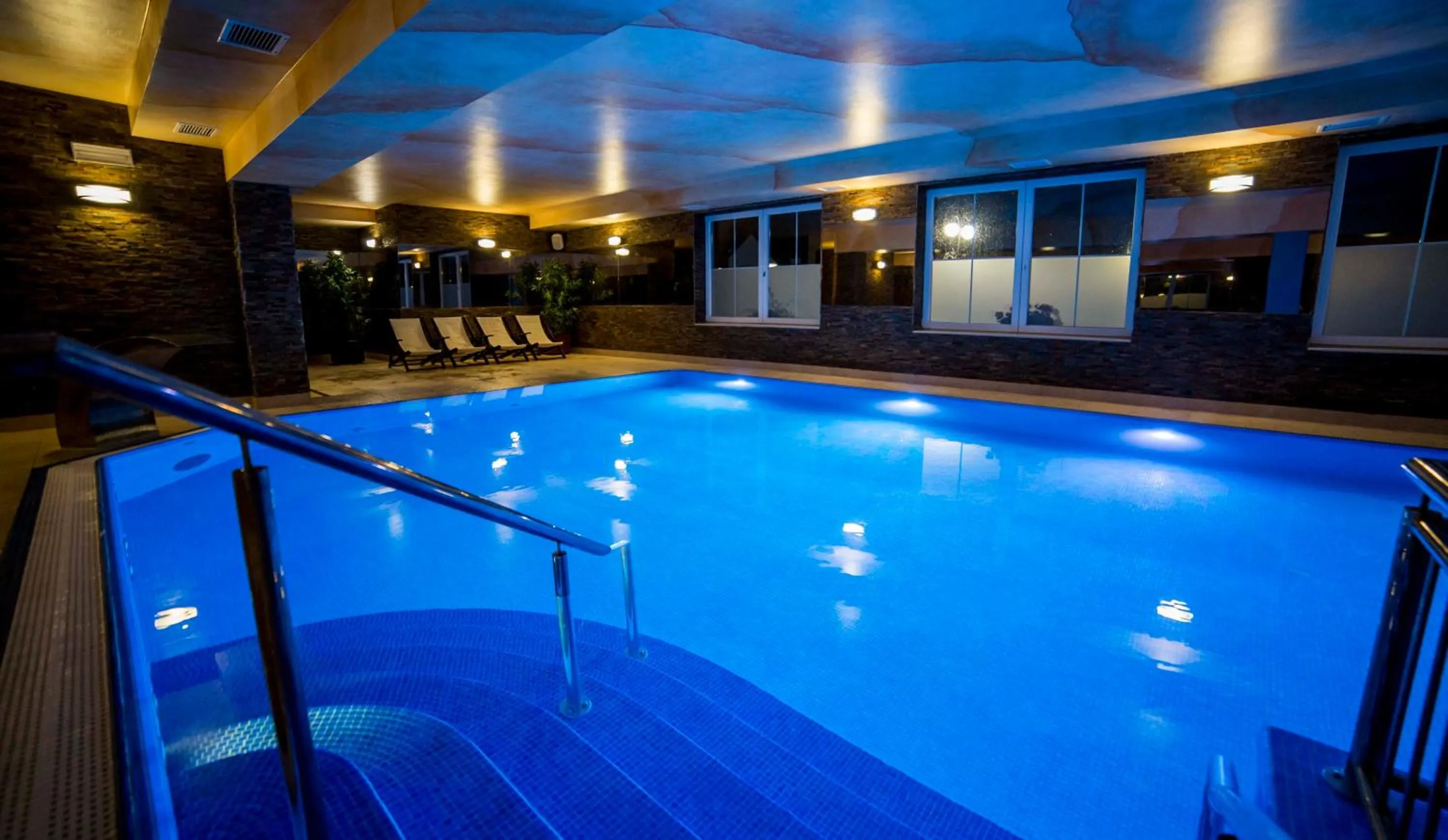 Swimming pool in Hotel Skalite Spa & Wellness