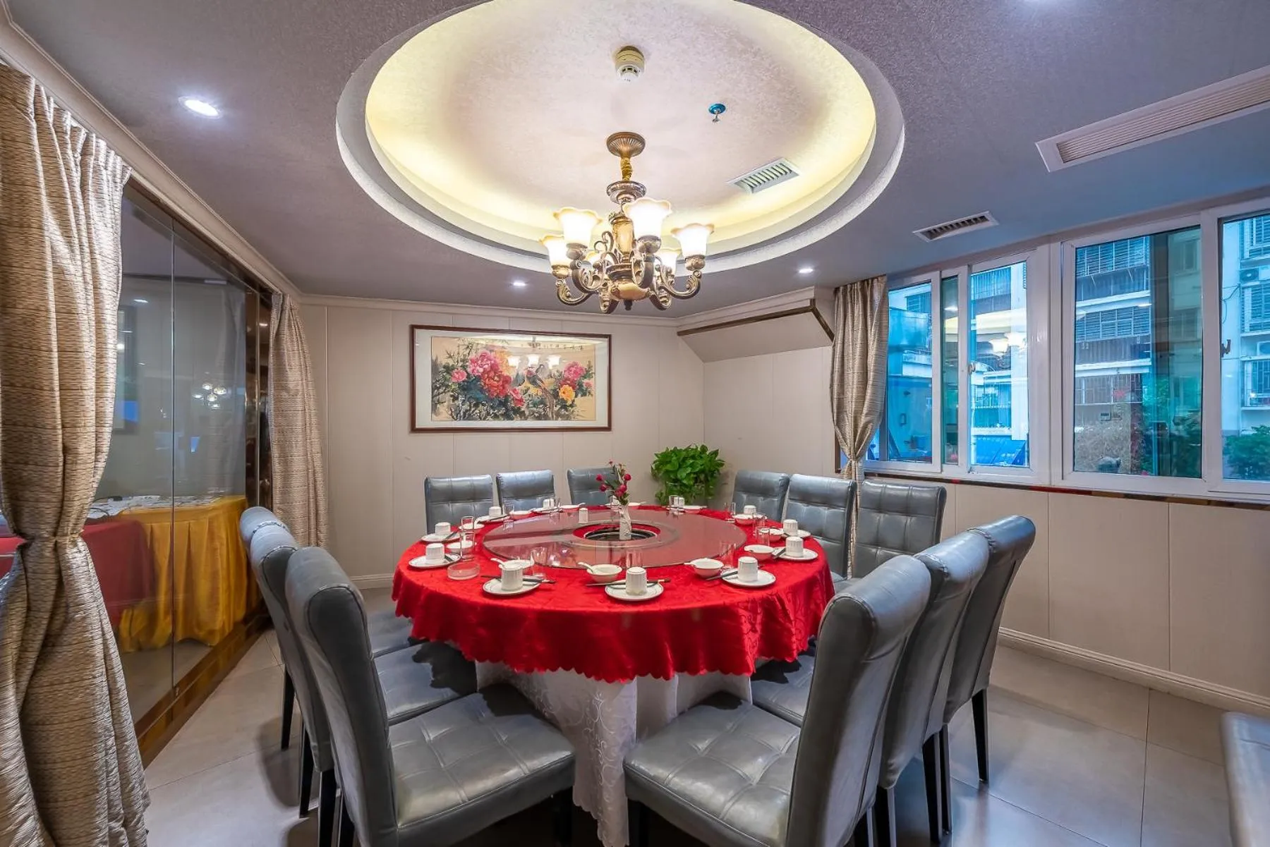 Restaurant/places to eat in Days Hotel Yishun Guilin