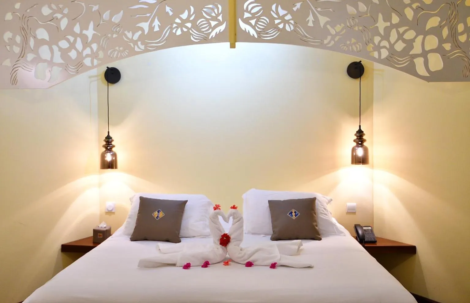 Photo of the whole room, Bed in Tsilaosa Hôtel