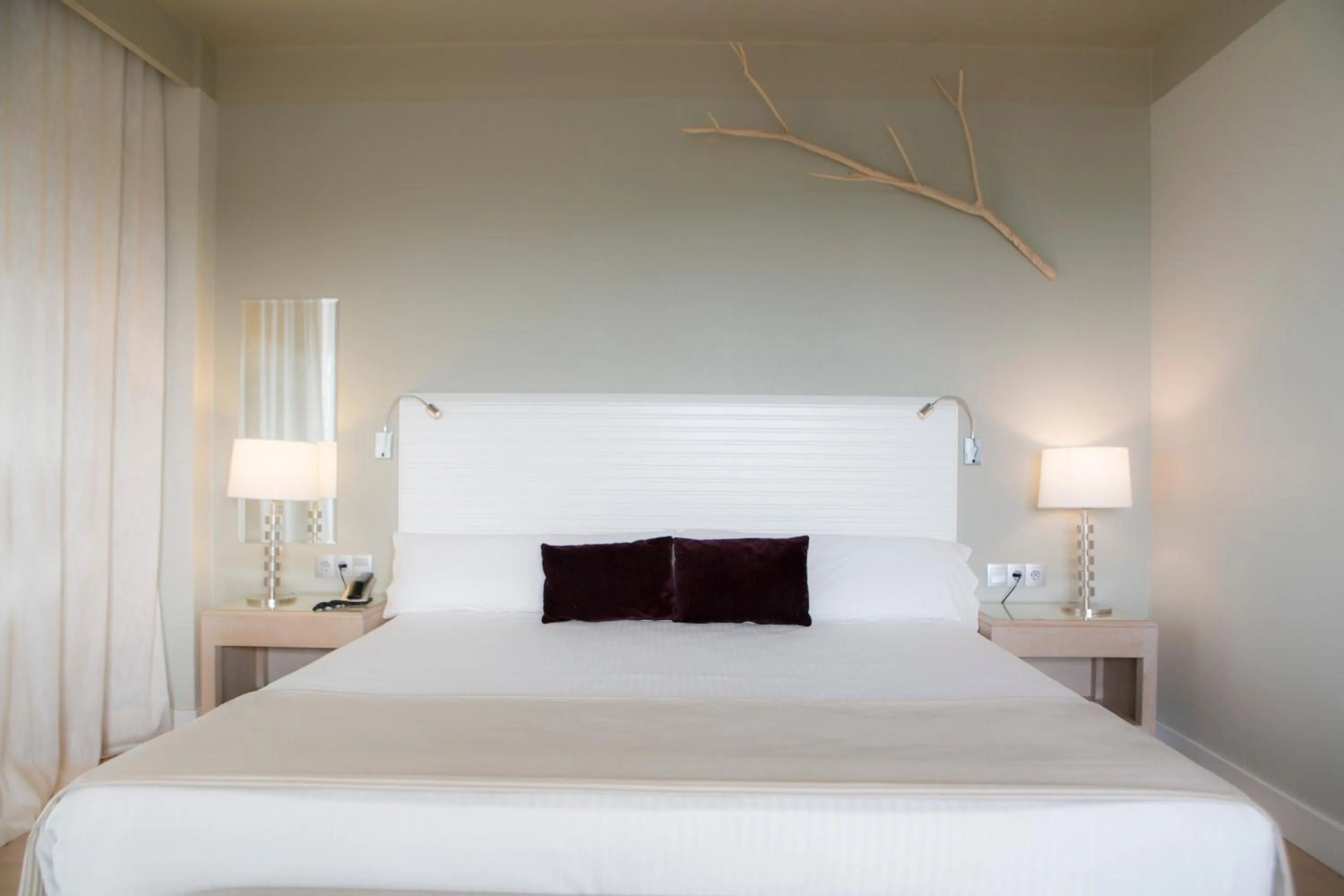 Bed in Vincci Valdecañas Golf