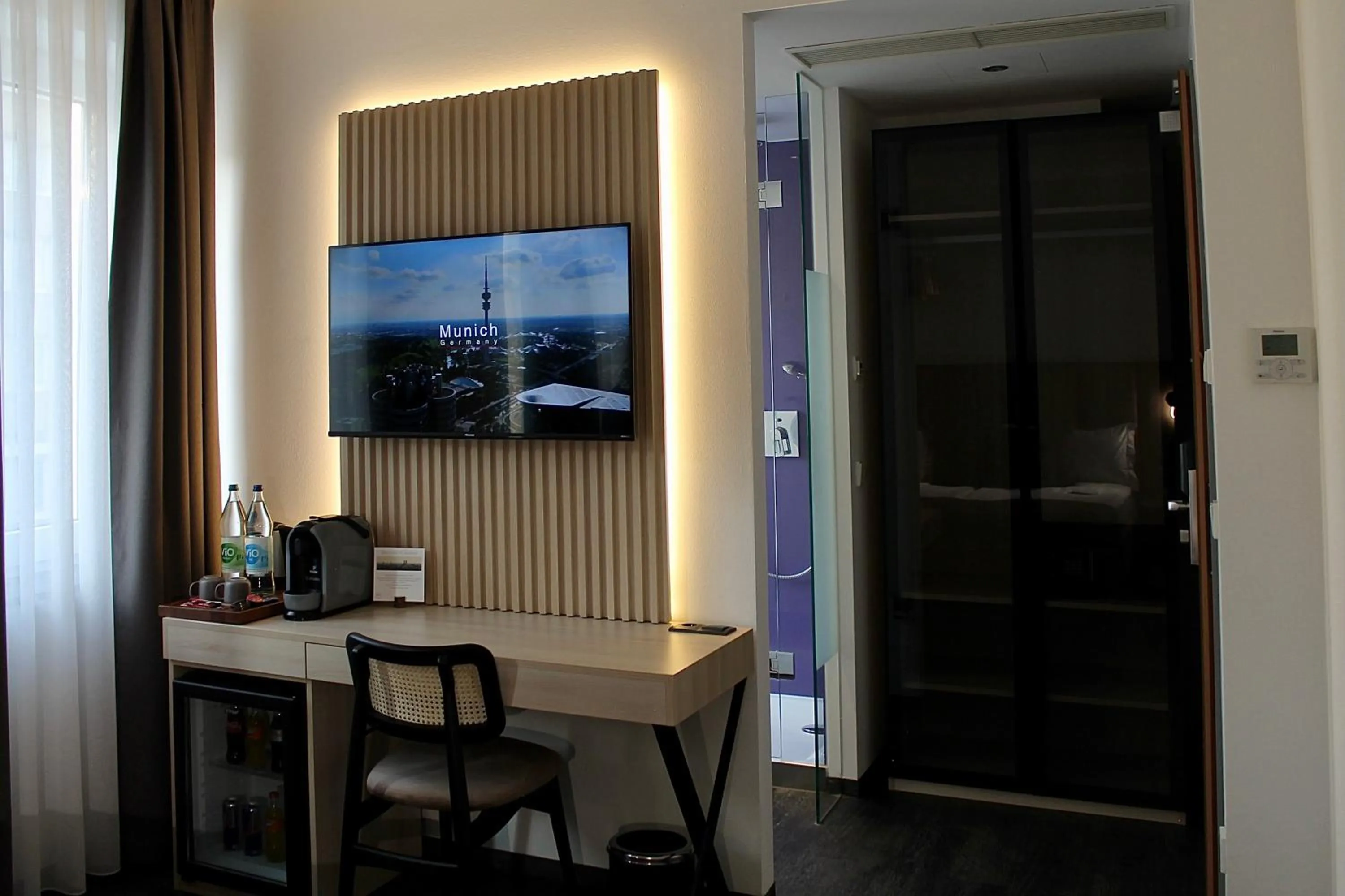 TV and multimedia in Bayer's City Hotel