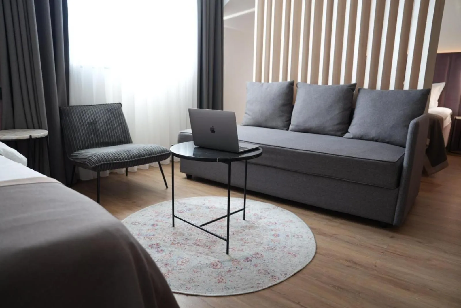 Seating area in Bayer's City Hotel