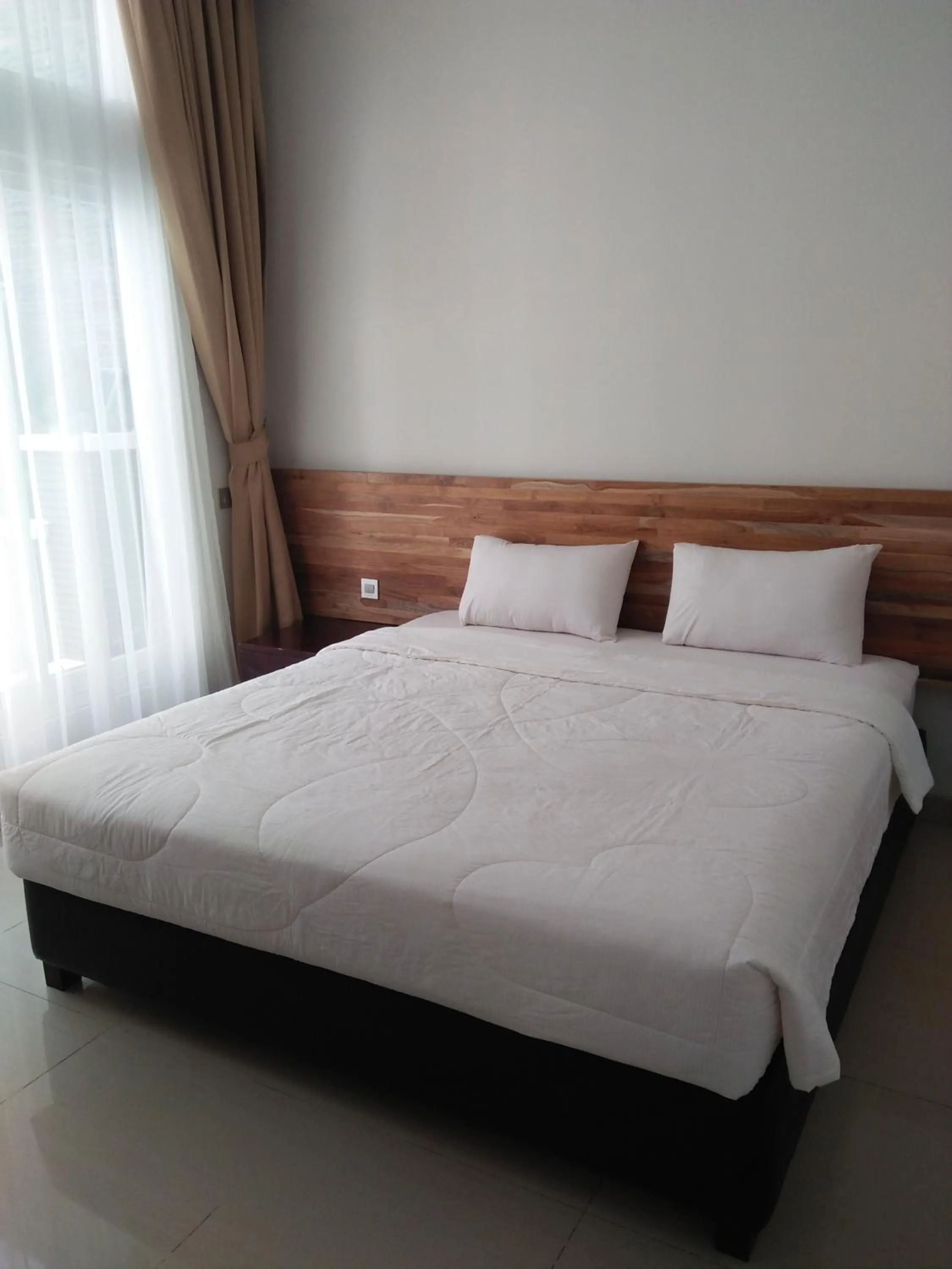 Bed in Antika Hotel