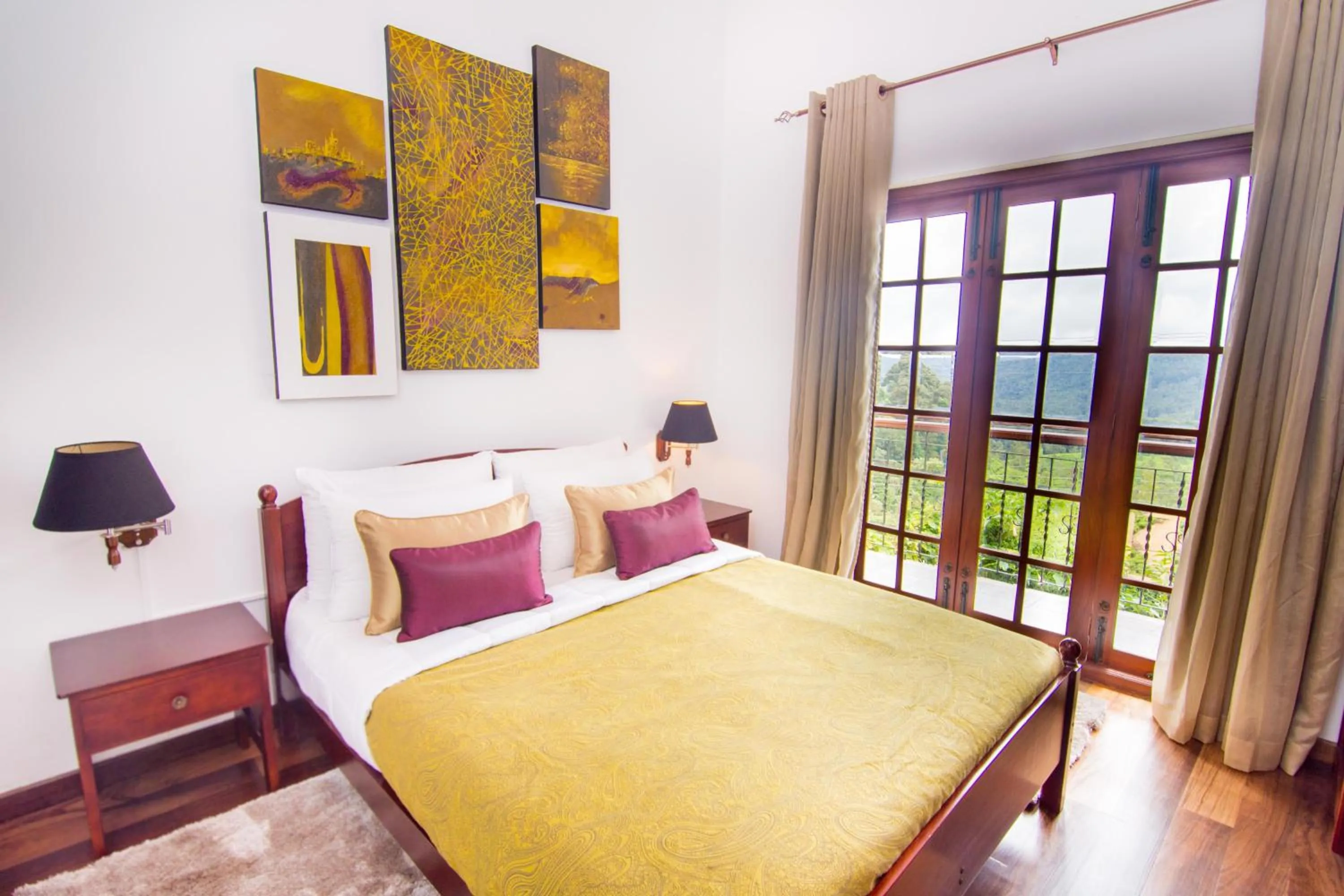 Photo of the whole room in The Glenmor Bungalow