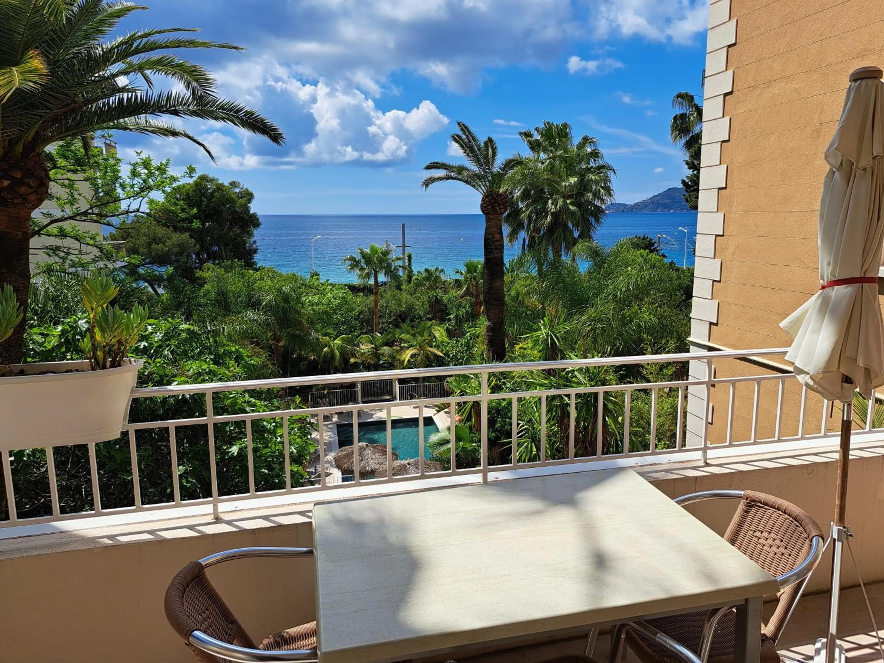 Patio in Residence Veles Plage