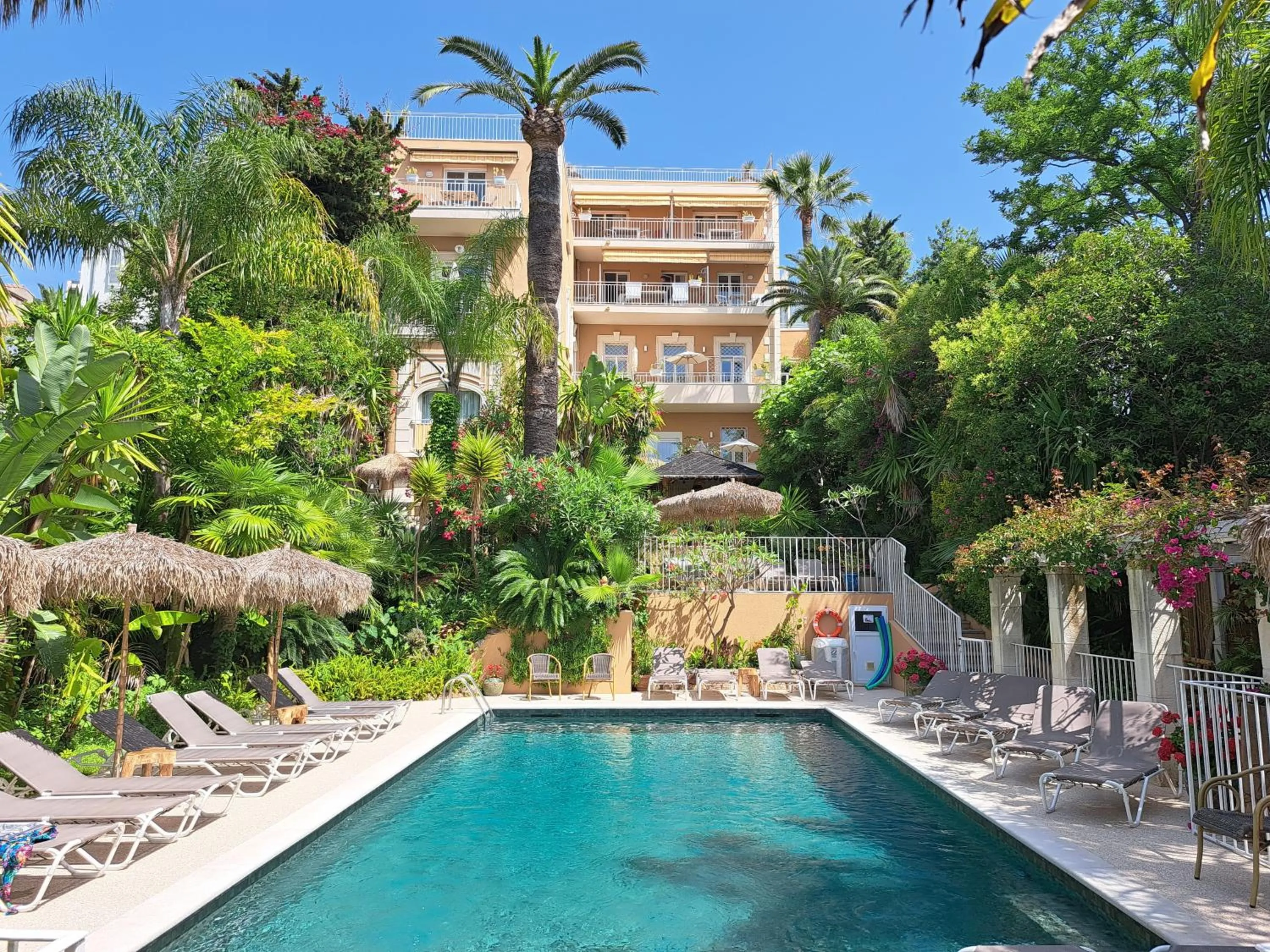Property building in Residence Veles Plage