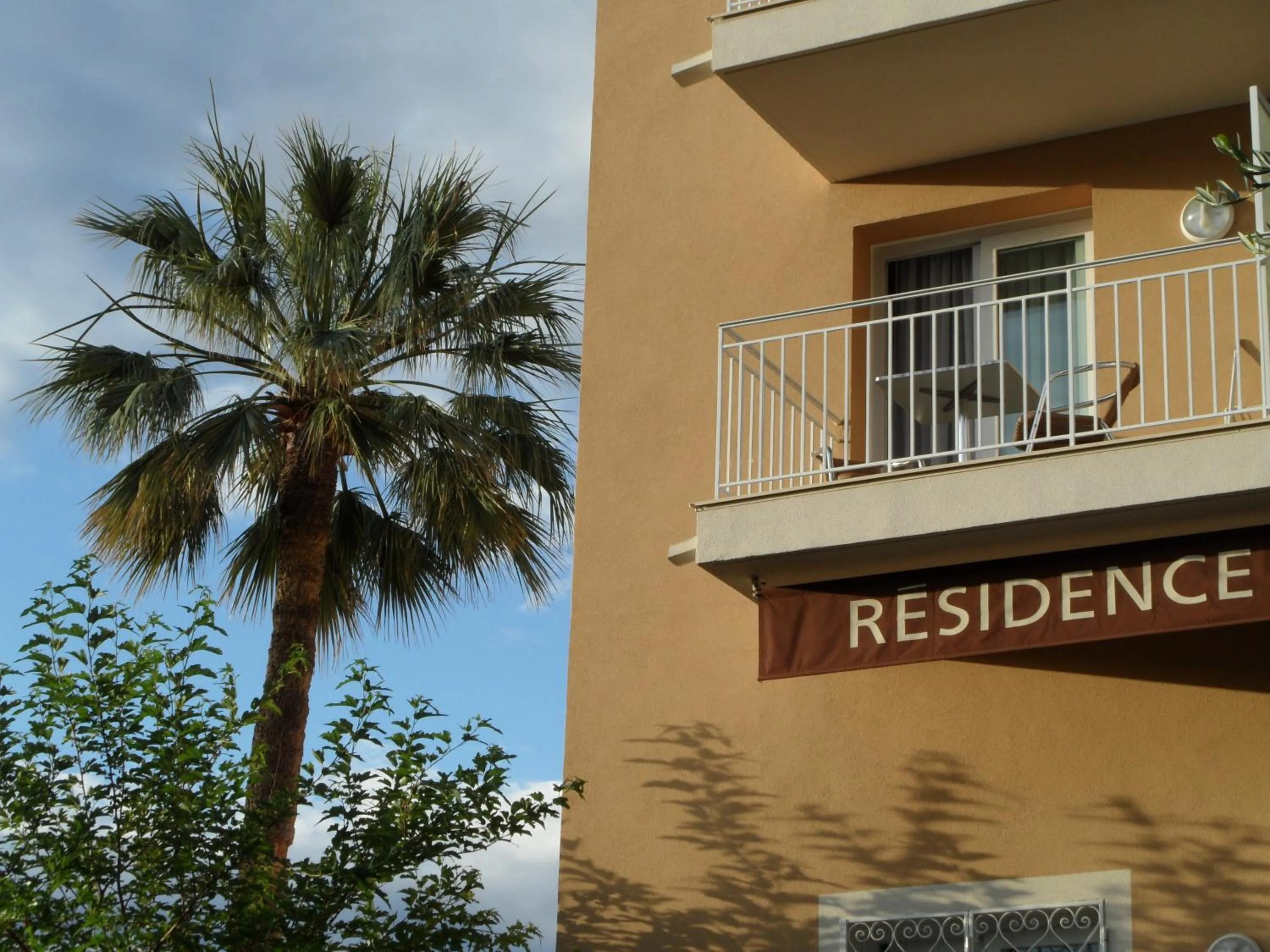 Facade/entrance in Residence Veles Plage