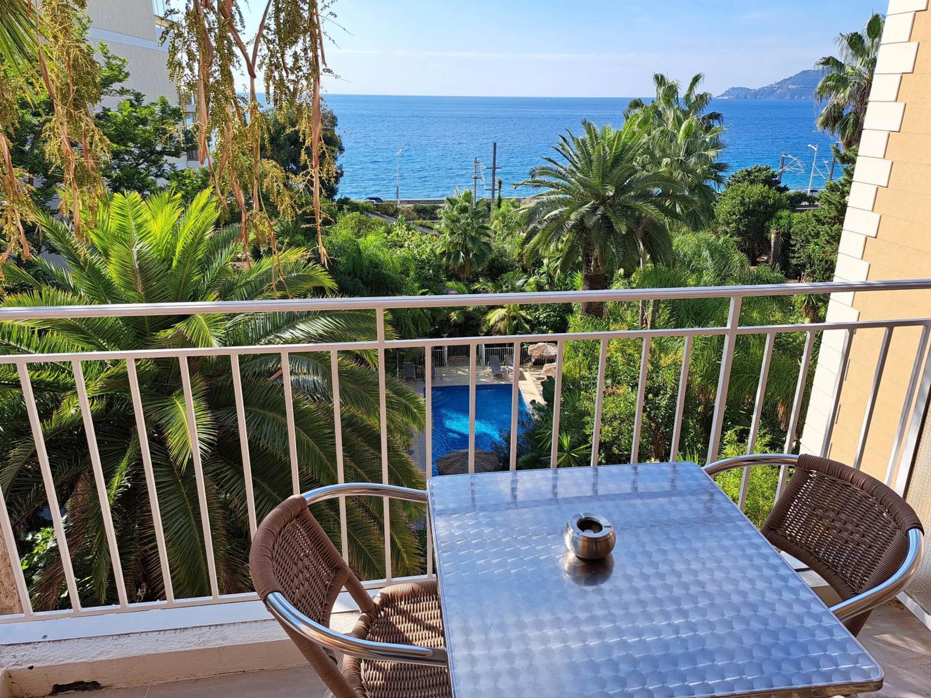 Patio in Residence Veles Plage