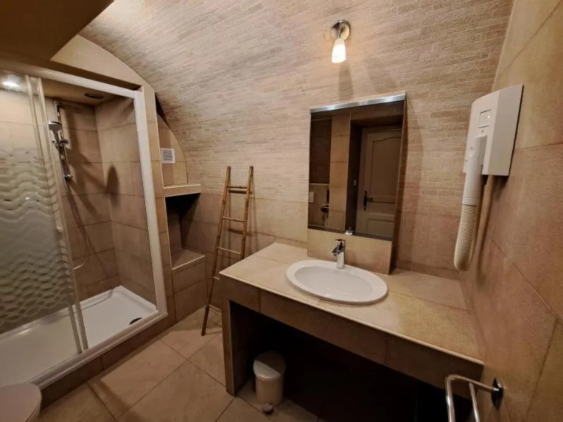 Shower in Residence Veles Plage