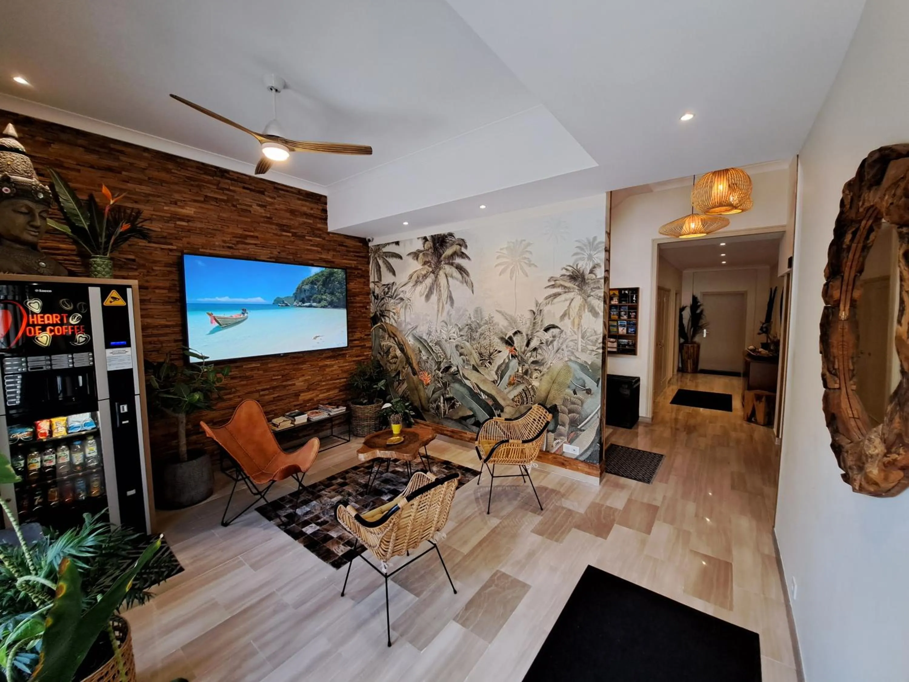 Communal lounge/ TV room in Residence Veles Plage