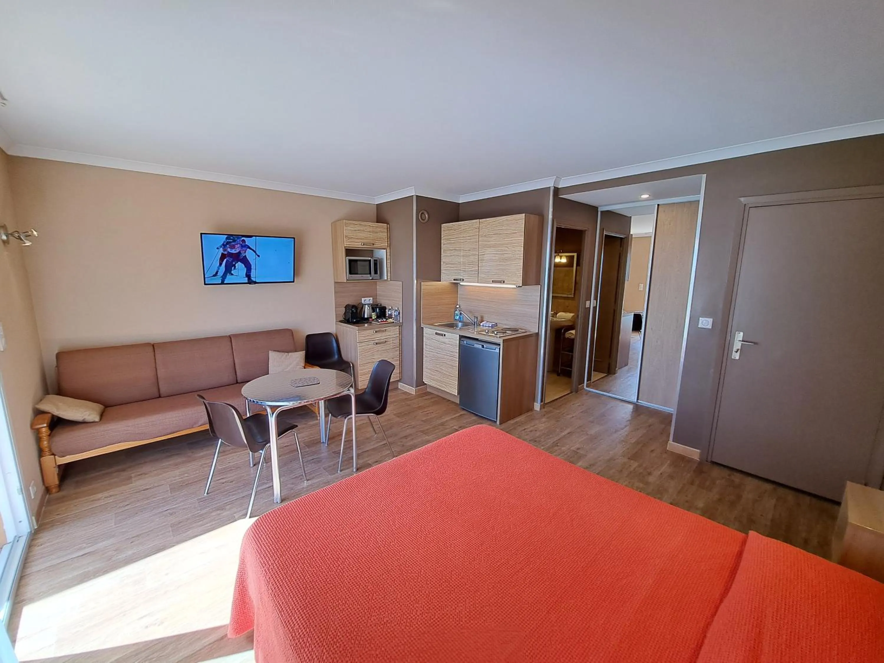 Bedroom in Residence Veles Plage