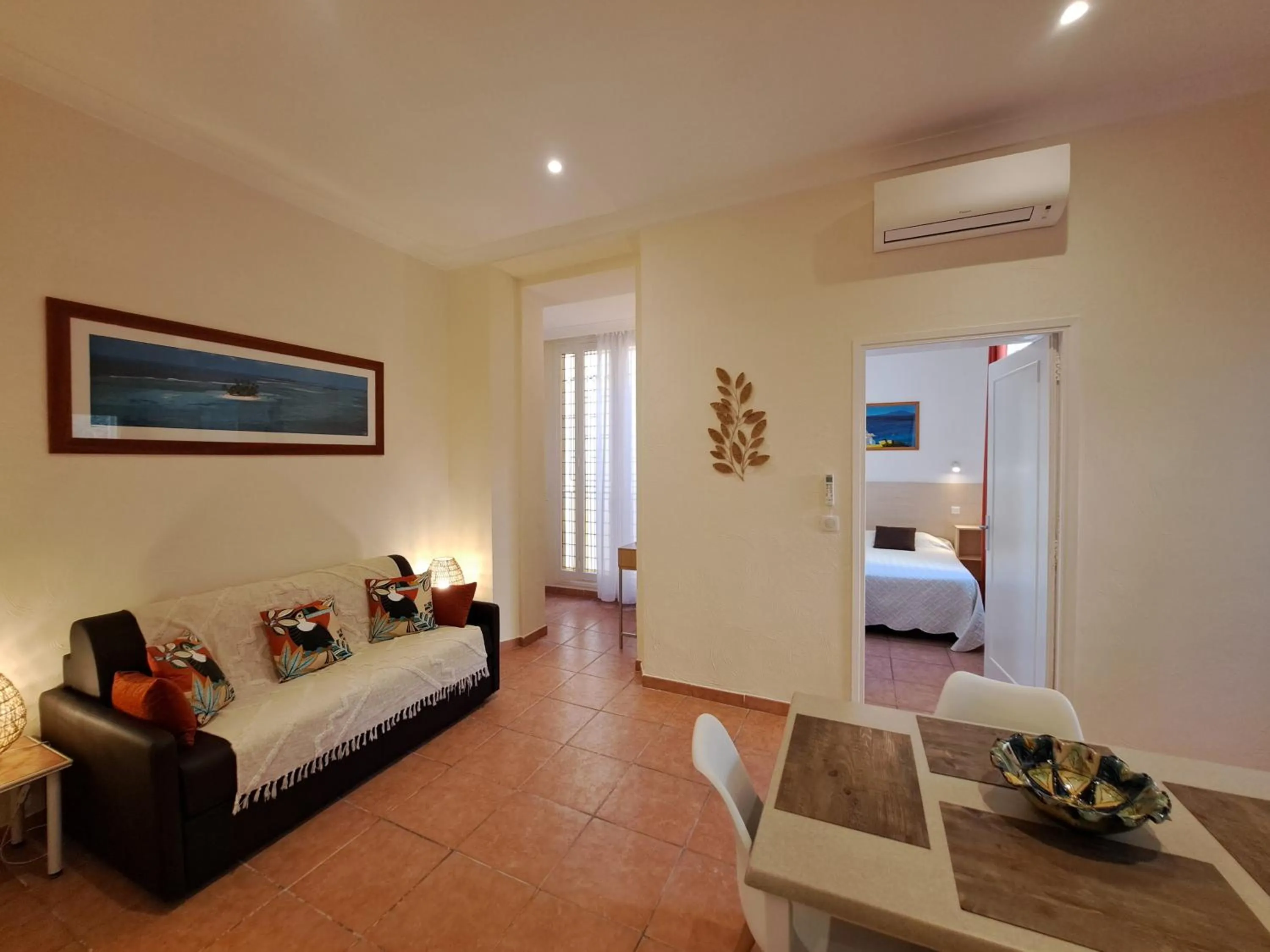 Living room, Bed in Residence Veles Plage