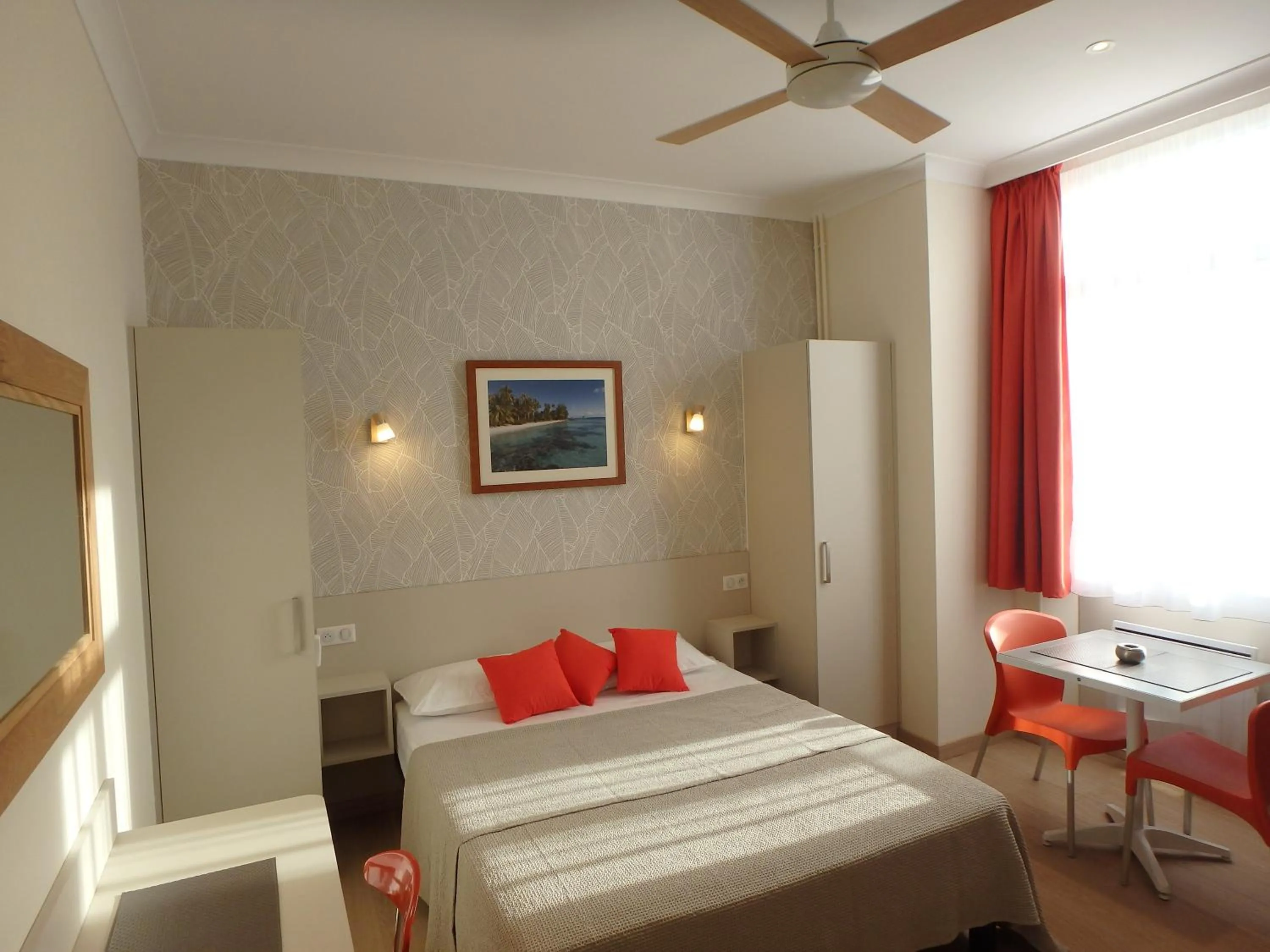 Bed in Residence Veles Plage