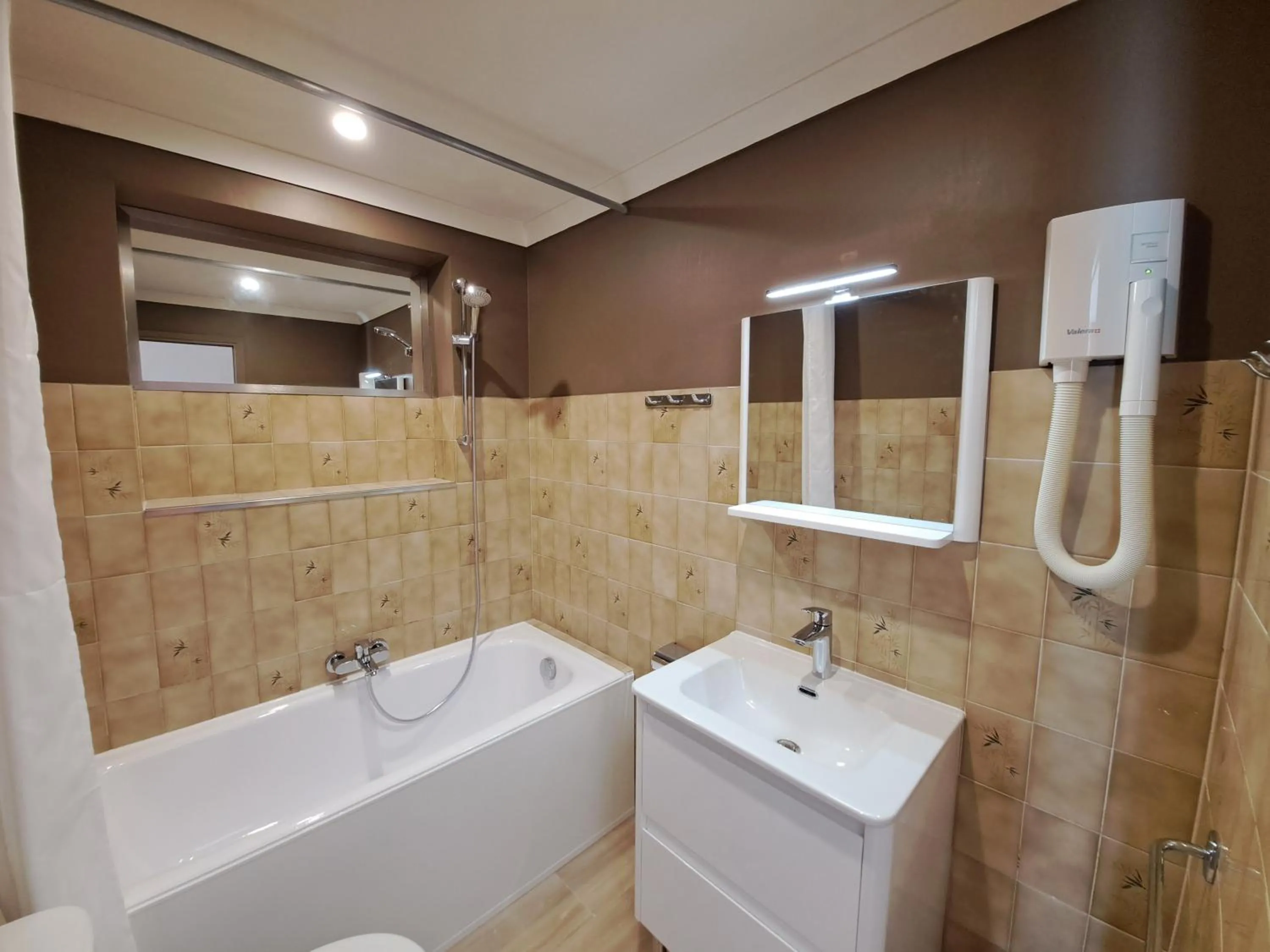 Bathroom in Residence Veles Plage