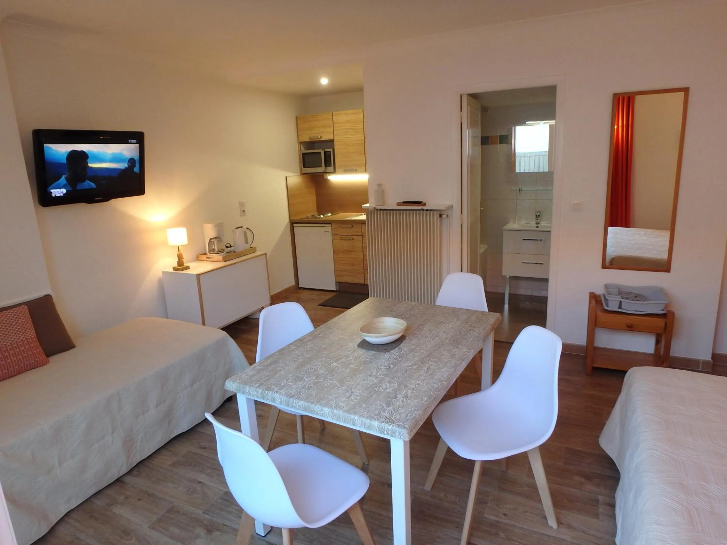 Photo of the whole room in Residence Veles Plage