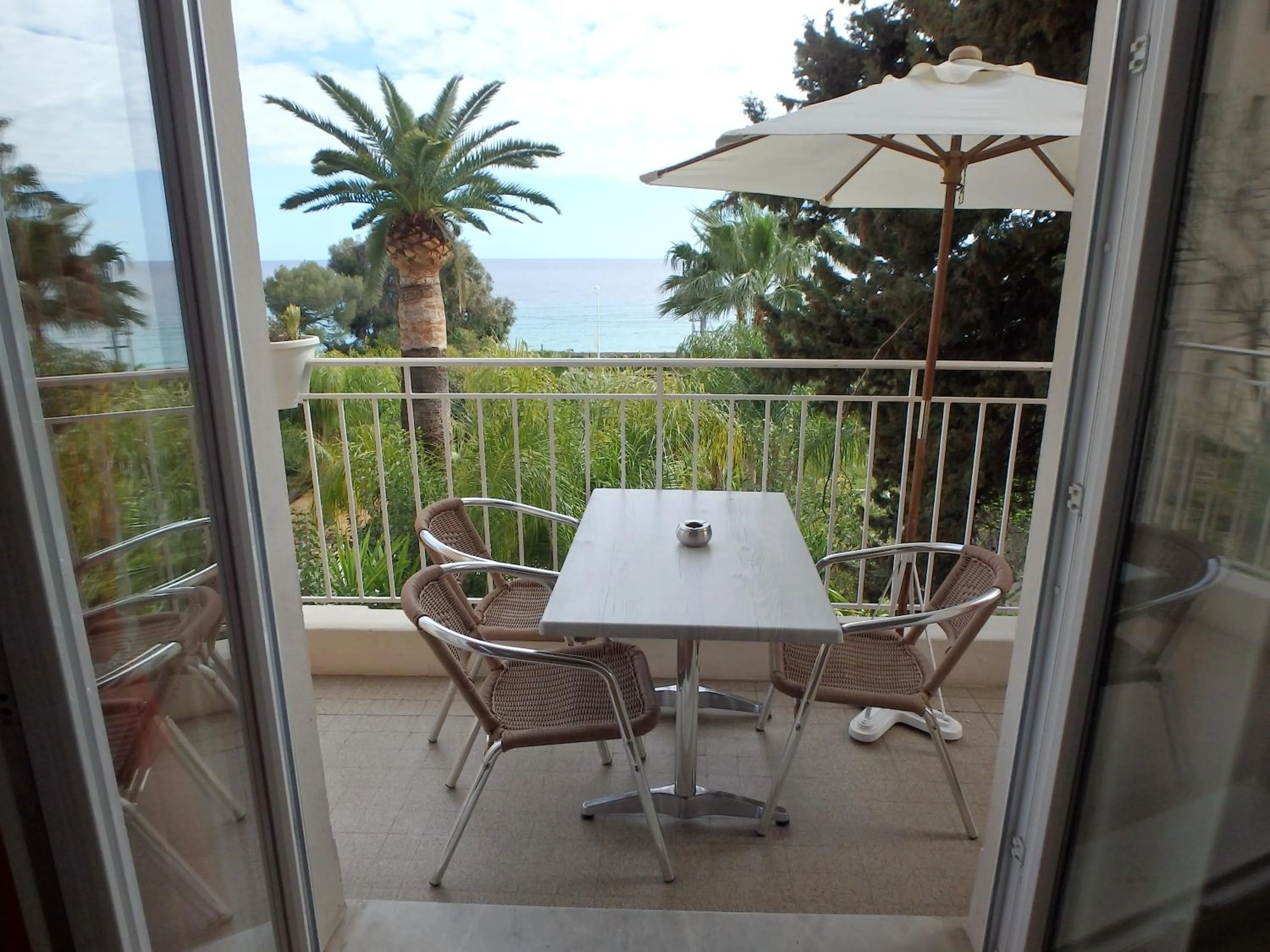 Patio in Residence Veles Plage
