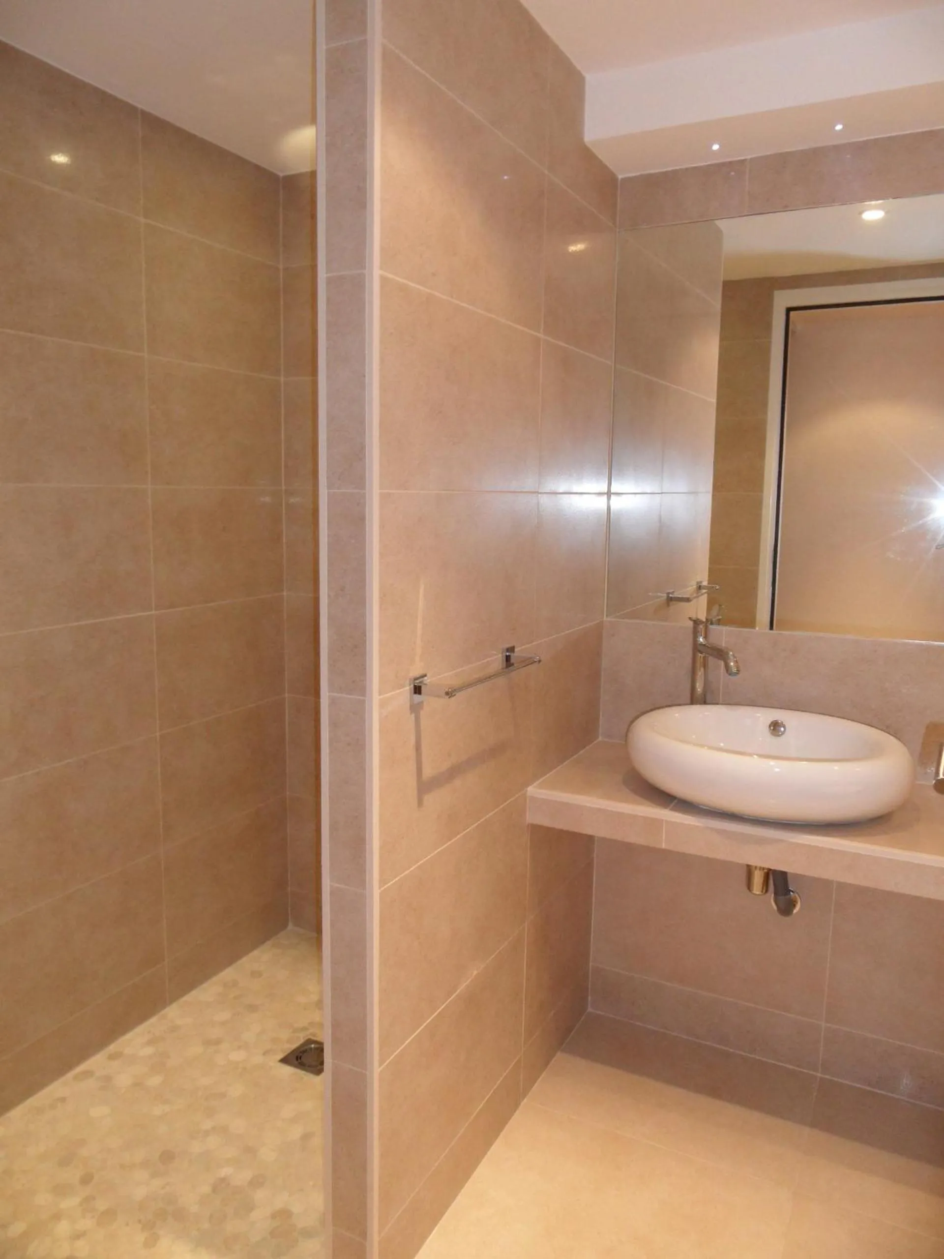 Shower in Residence Veles Plage