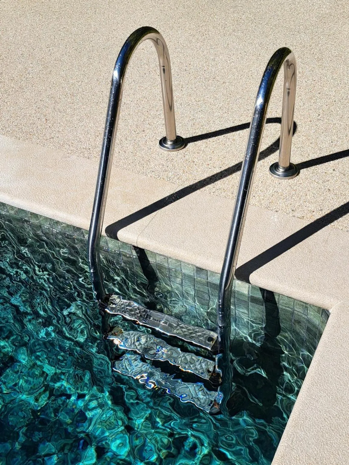 Swimming pool in Residence Veles Plage