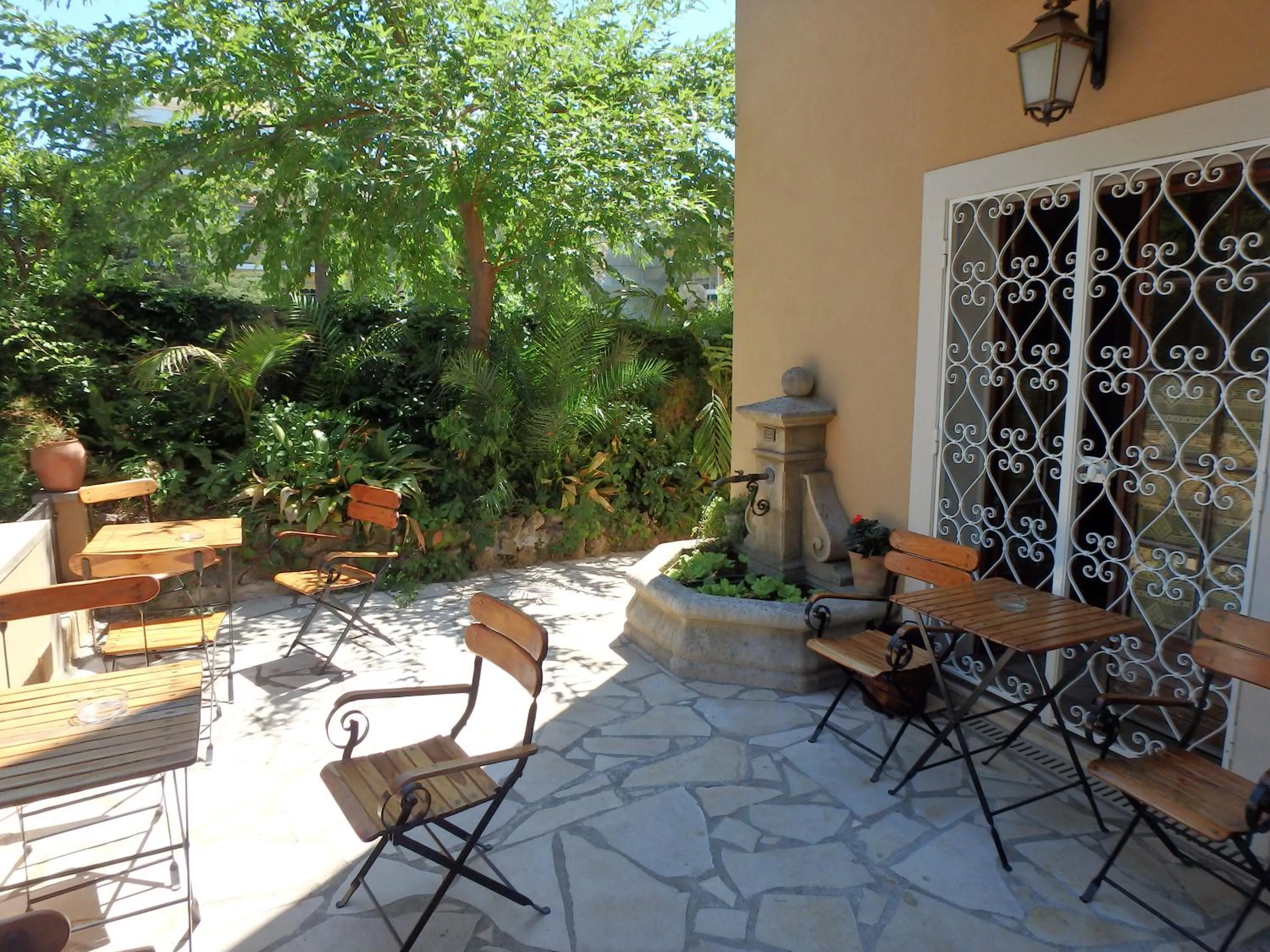 Patio in Residence Veles Plage