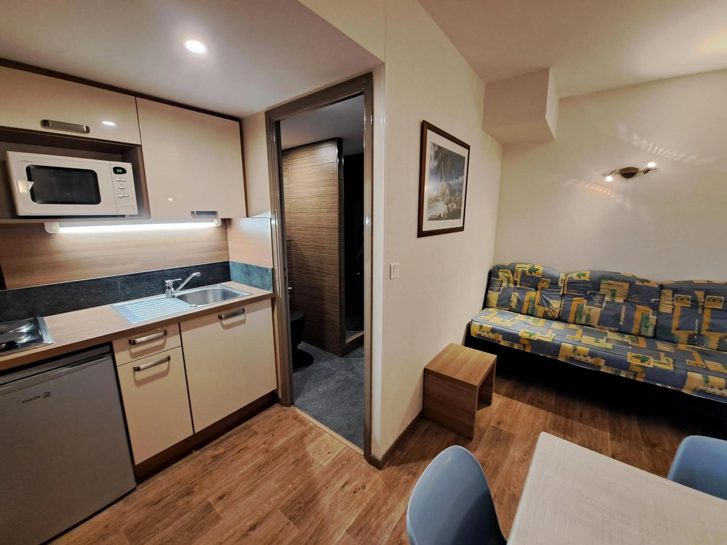 Kitchen or kitchenette in Residence Veles Plage