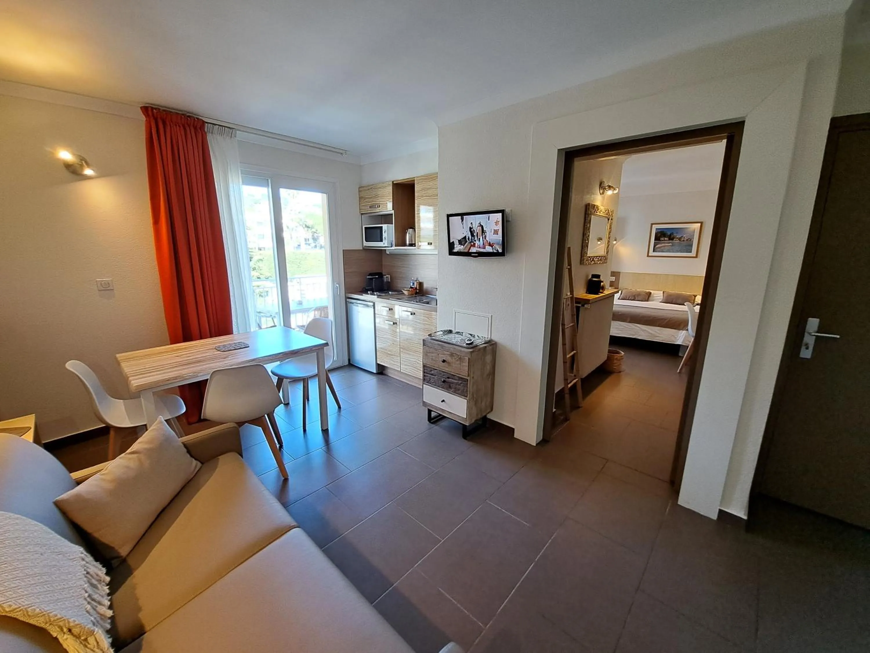 Kitchen or kitchenette in Residence Veles Plage