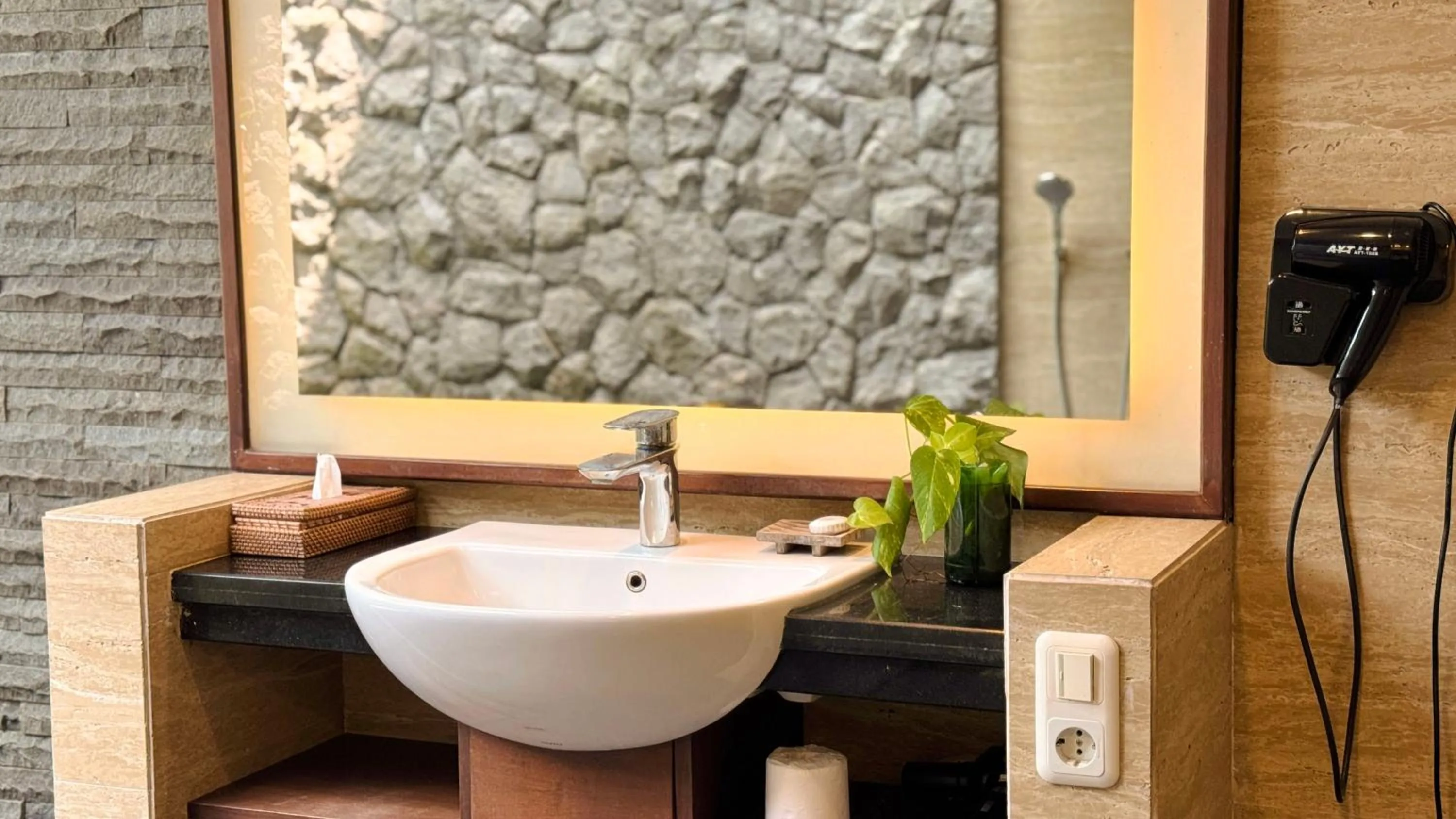 Bathroom in Del Cielo Villa Jimbaran