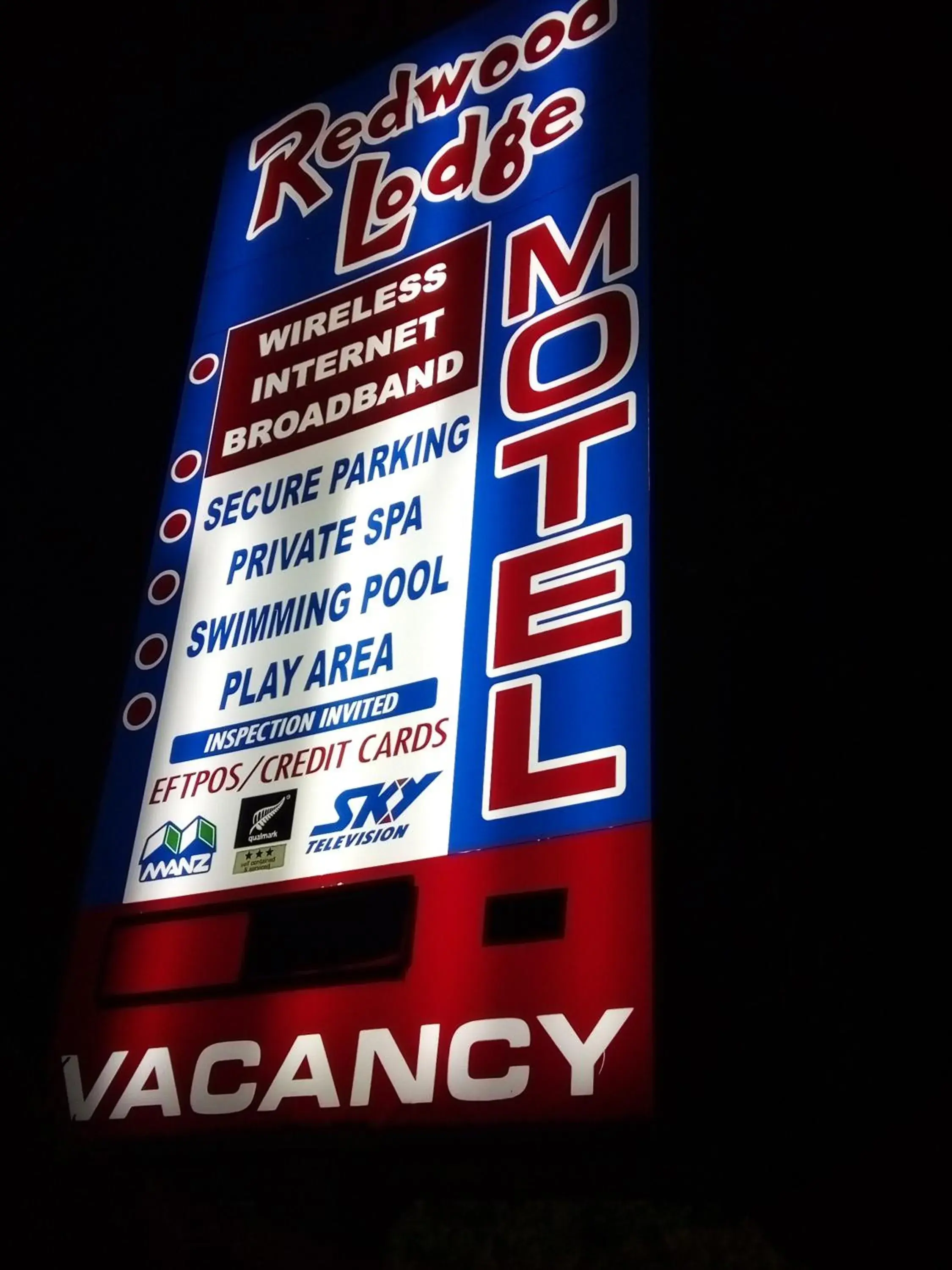 Redwood Lodge Motel Redwood Lodge Motel