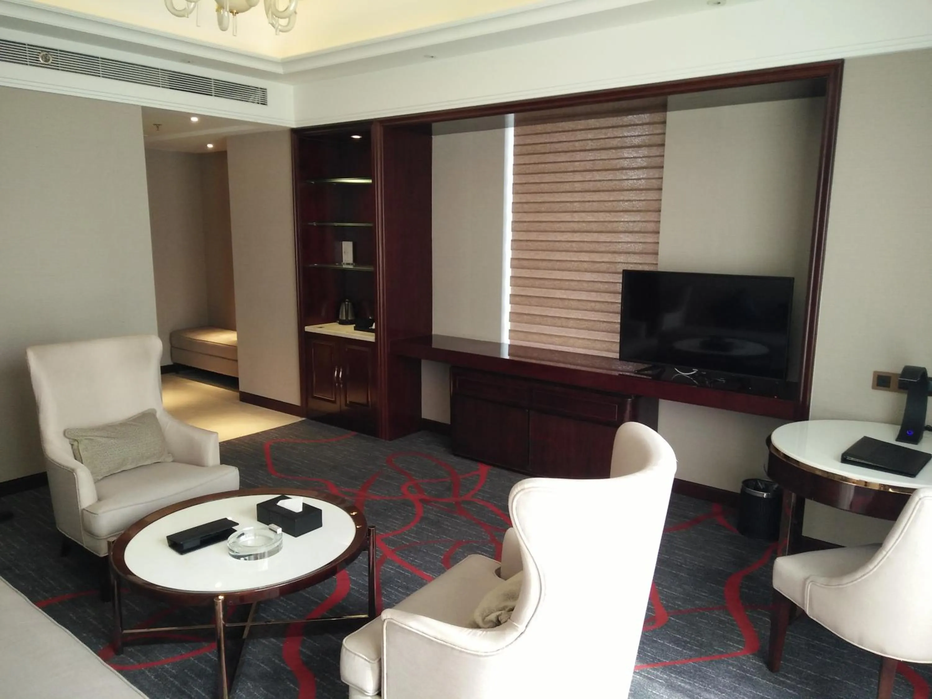 Photo of the whole room in Xi'an Lanxi International Hotel