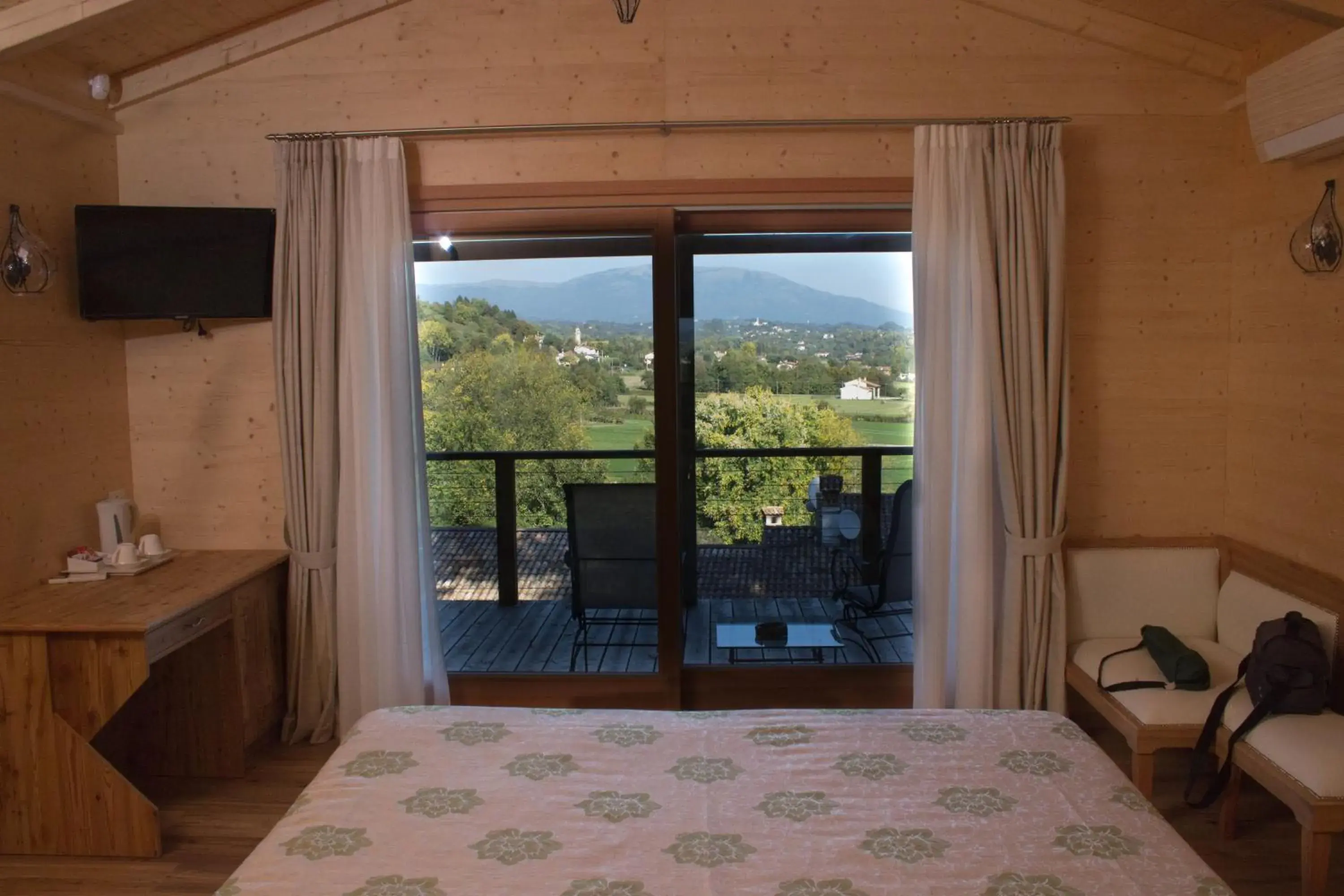 Junior Suite on the tree in Country House Barone D'Asolo Junior Suite on the tree in Country House Barone D'Asolo