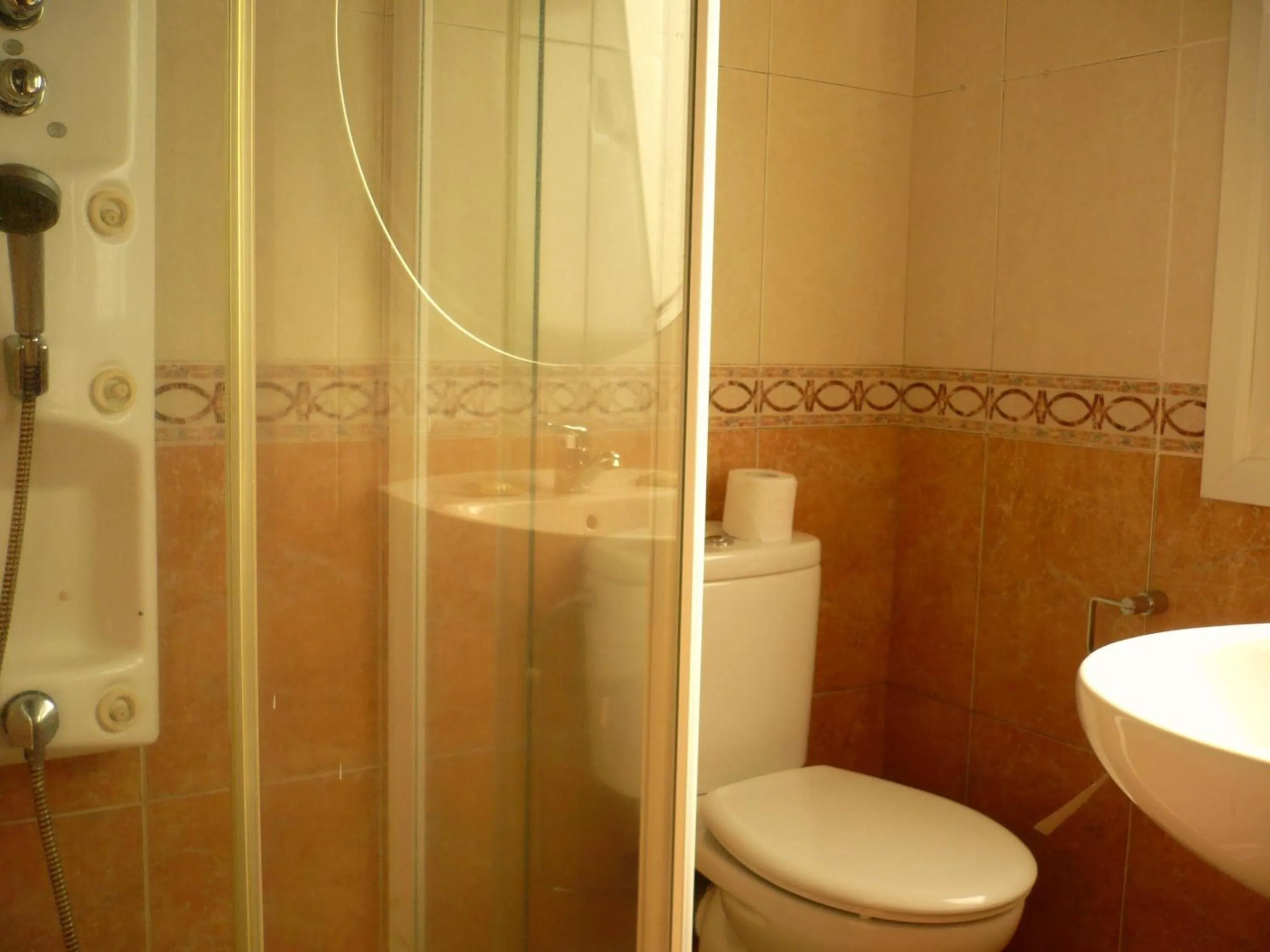 Bathroom in Pensión Bos
