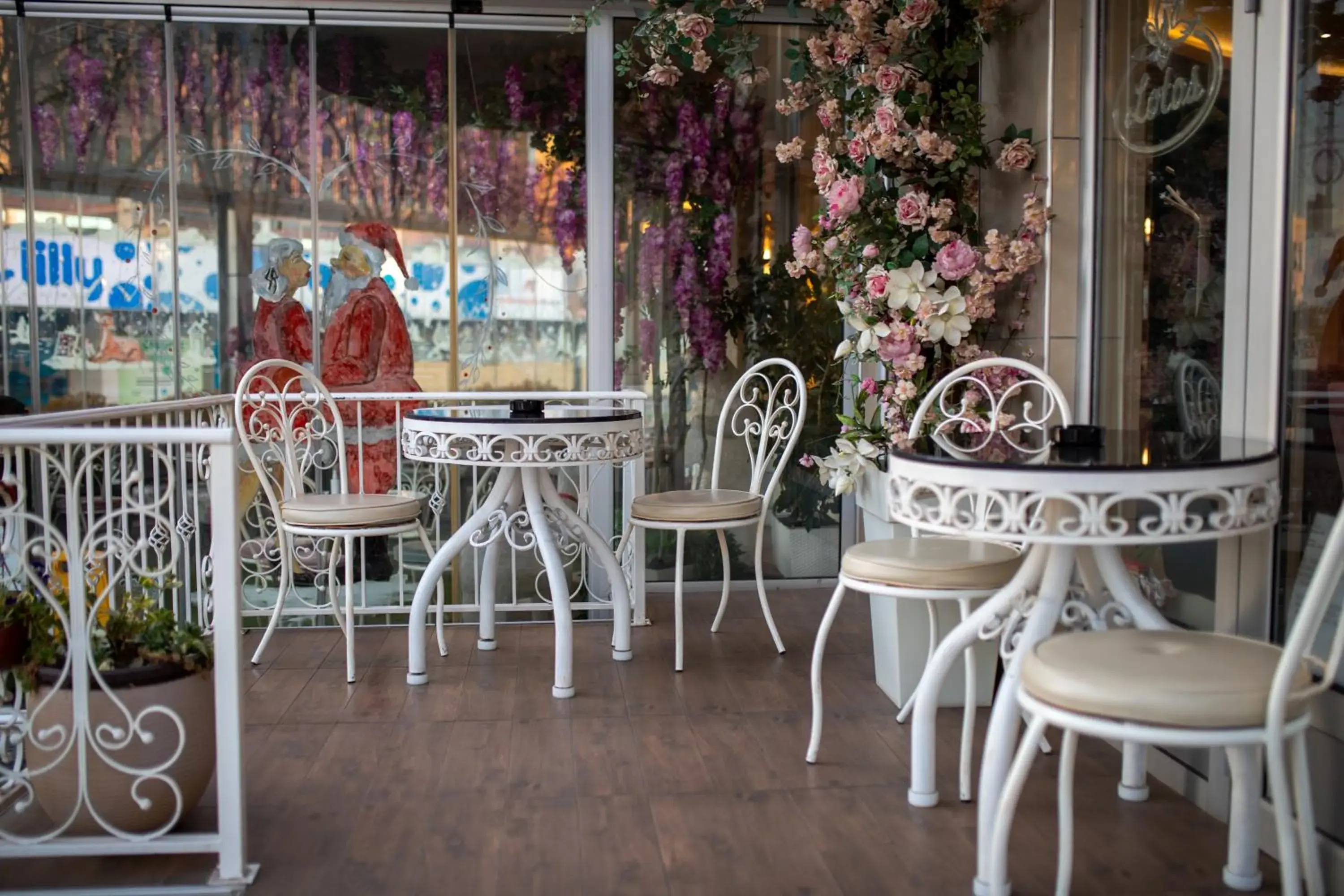 Restaurant/places to eat in Garni Hotel Lotos Restaurant/places to eat in Garni Hotel Lotos