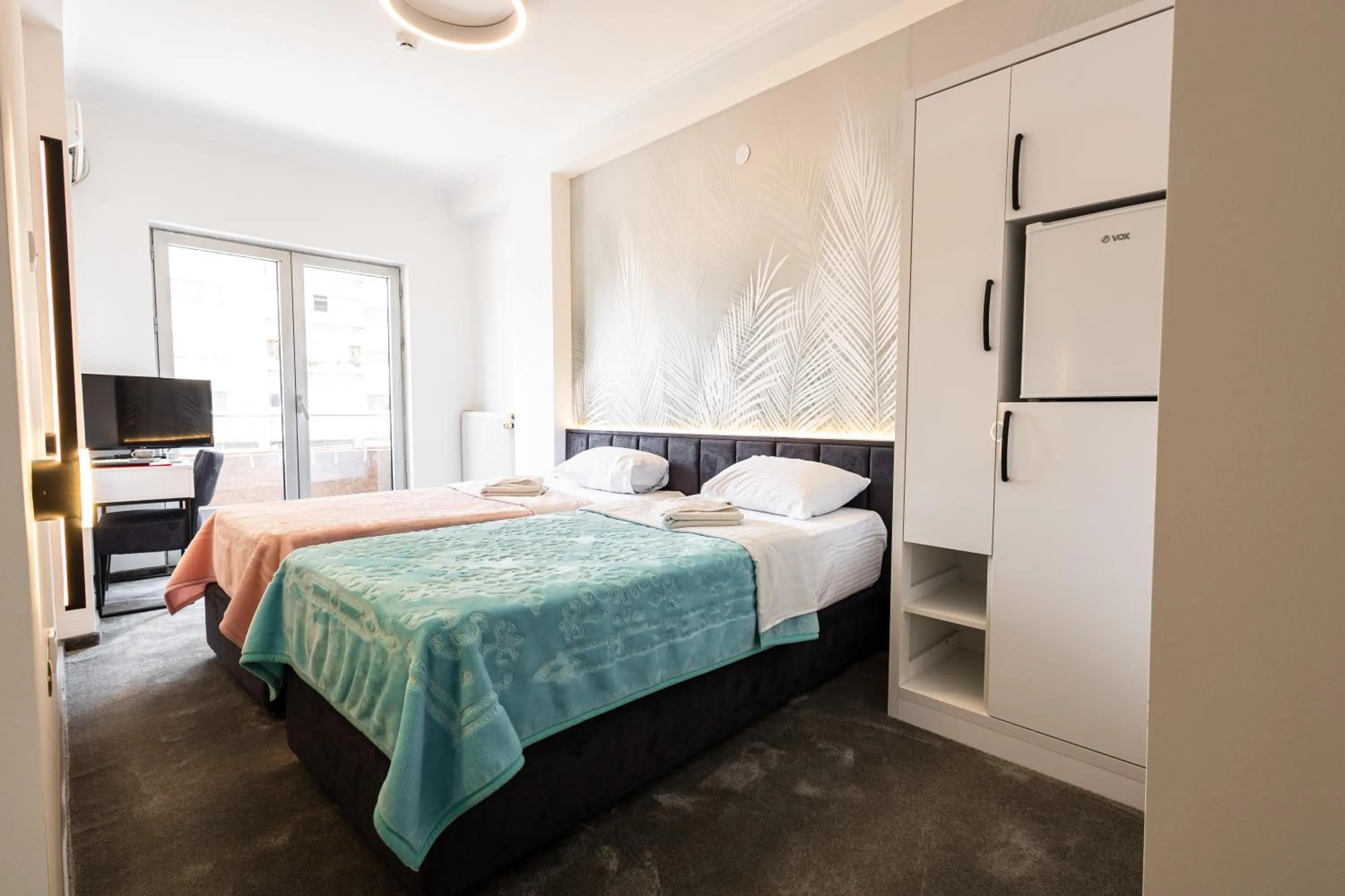 TV and multimedia, Bed in Garni Hotel Lotos