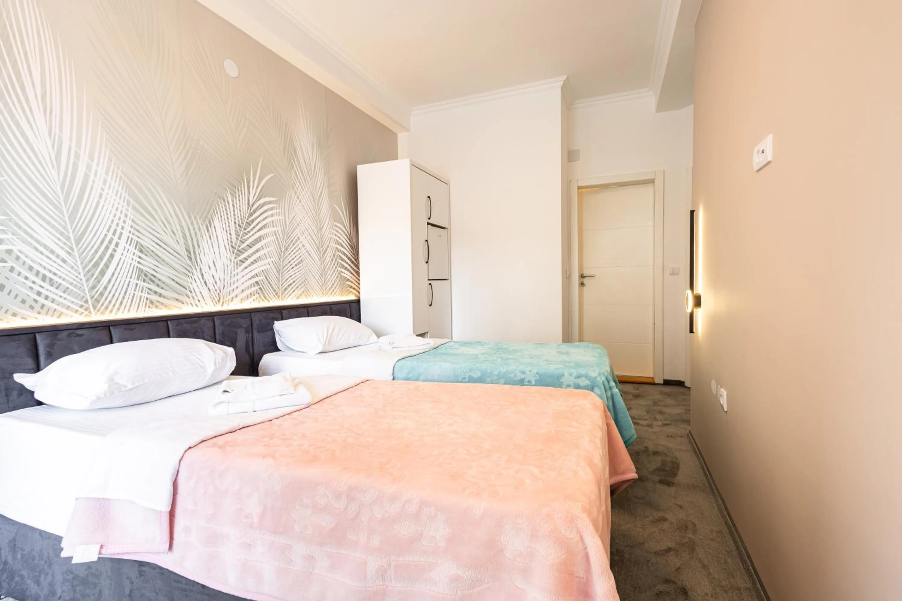 Balcony/Terrace, Bed in Garni Hotel Lotos