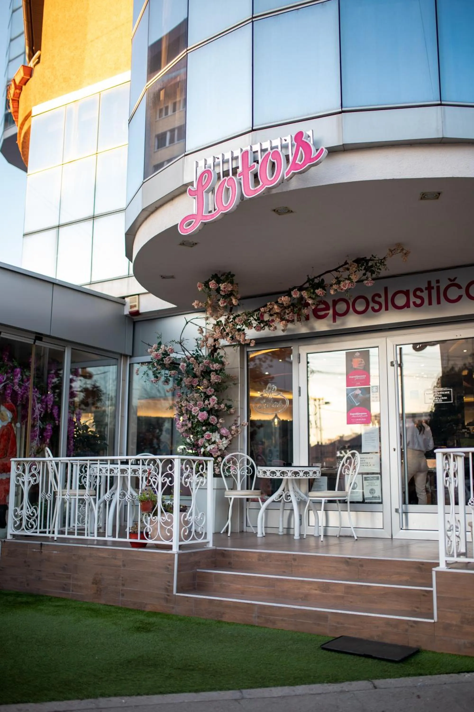 Patio in Garni Hotel Lotos