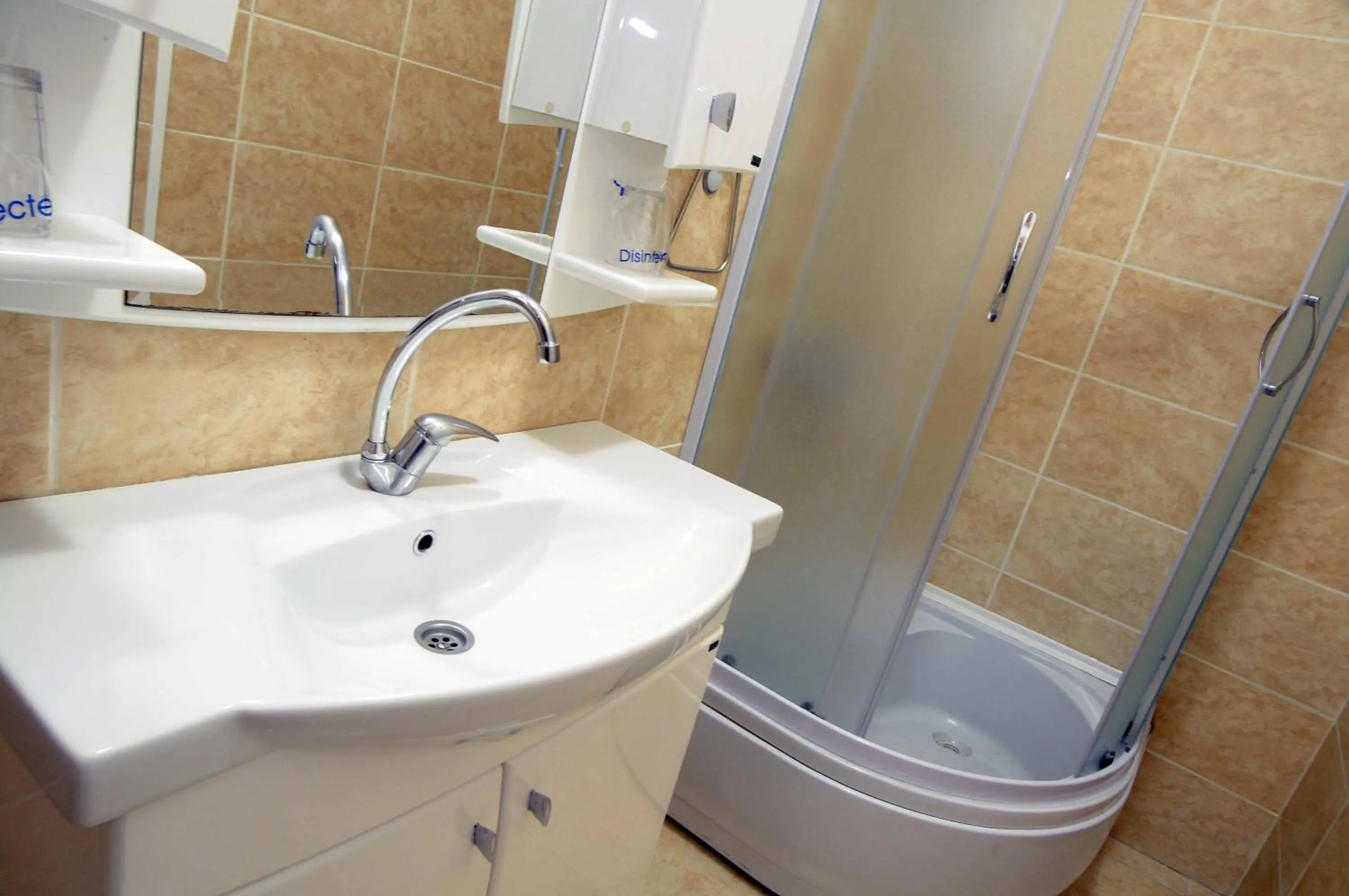 Shower in Garni Hotel Lotos