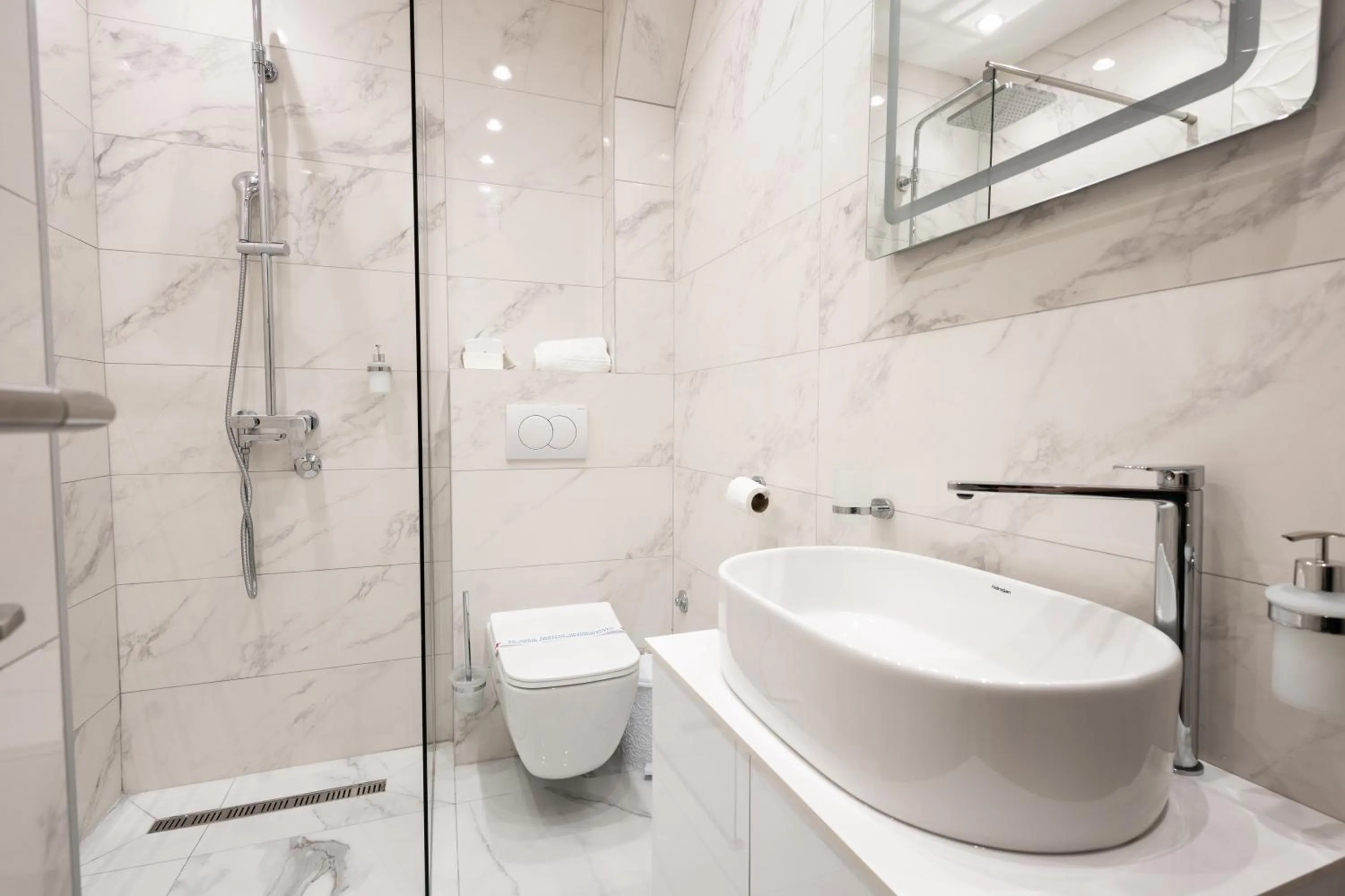 Shower in Garni Hotel Lotos