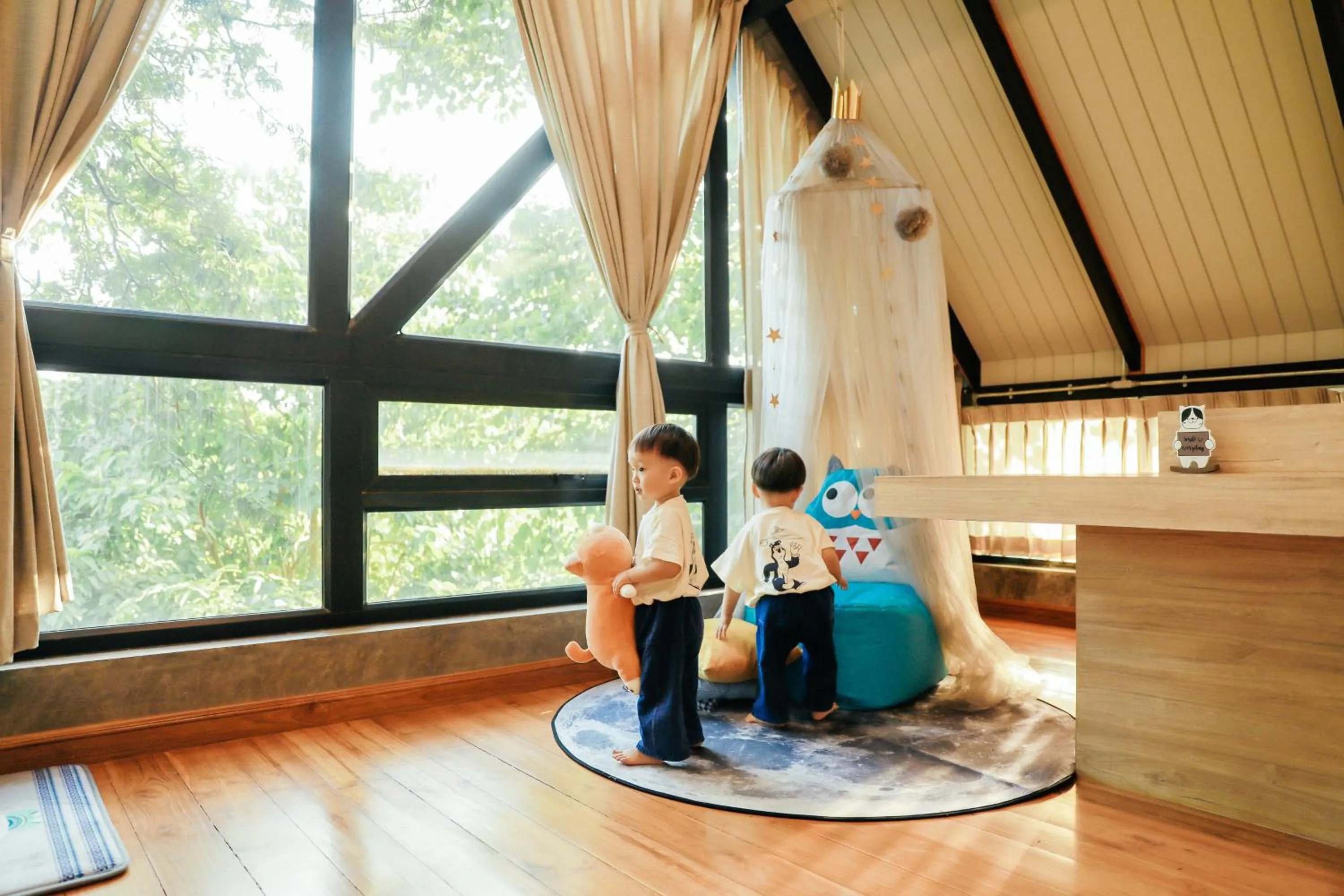 Living room in Yellow Pillow village