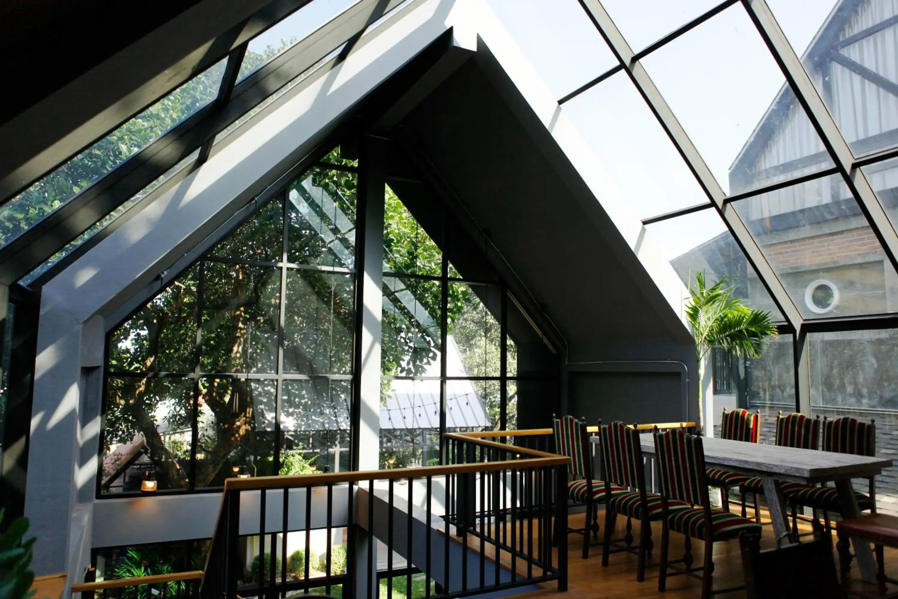 Restaurant/places to eat in Yellow Pillow village Restaurant/places to eat in Yellow Pillow village