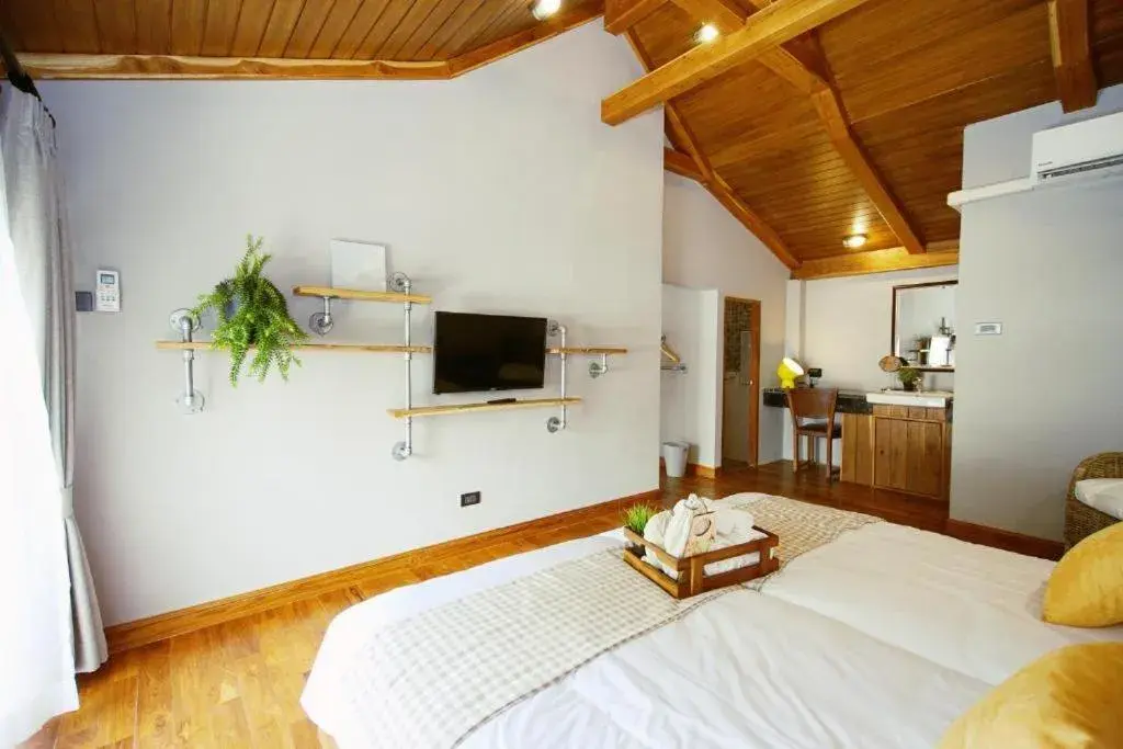 Bed in Yellow Pillow village Bed in Yellow Pillow village