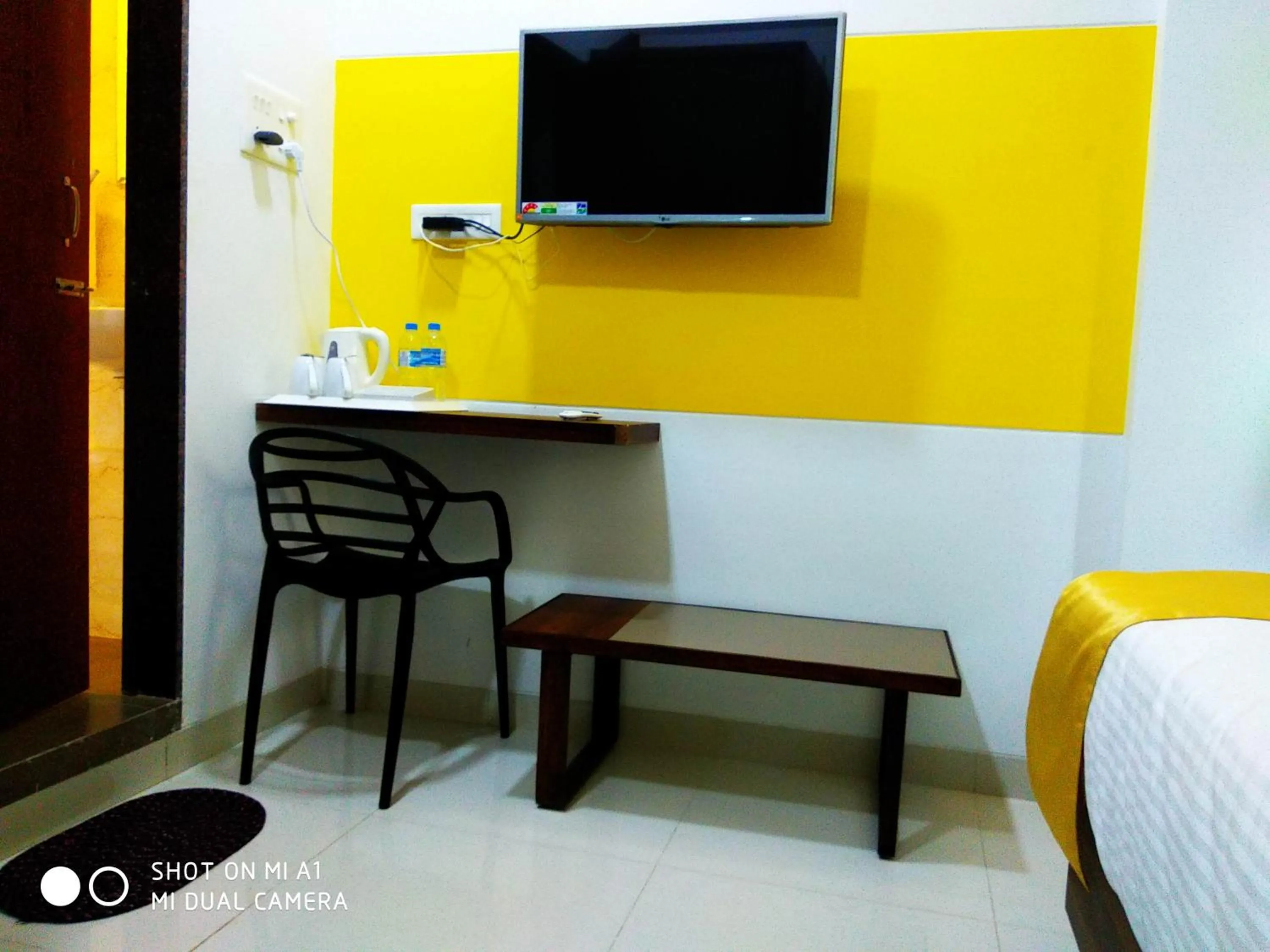 TV and multimedia, Bed in Hotel Nirvana