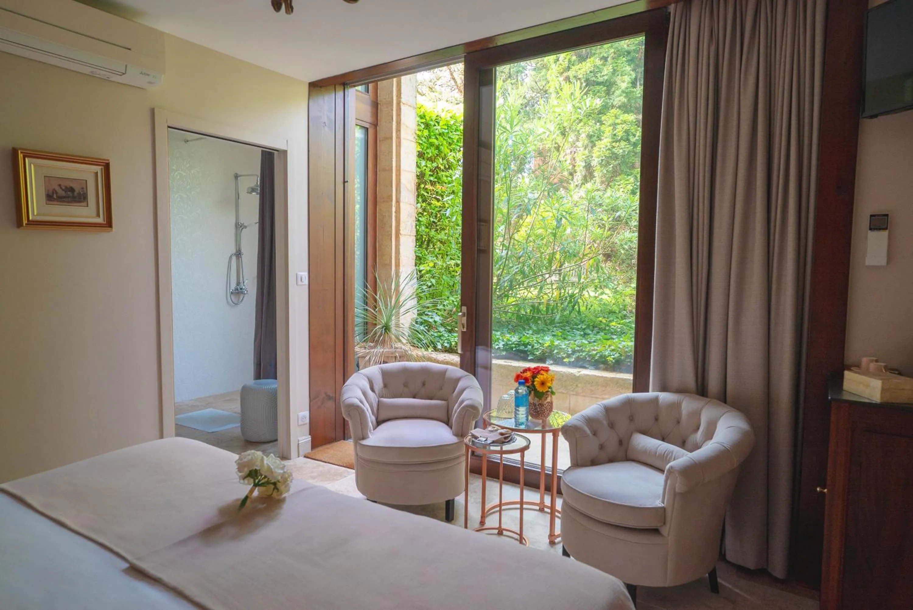 Bed in Chateau Pont Saint-Martin