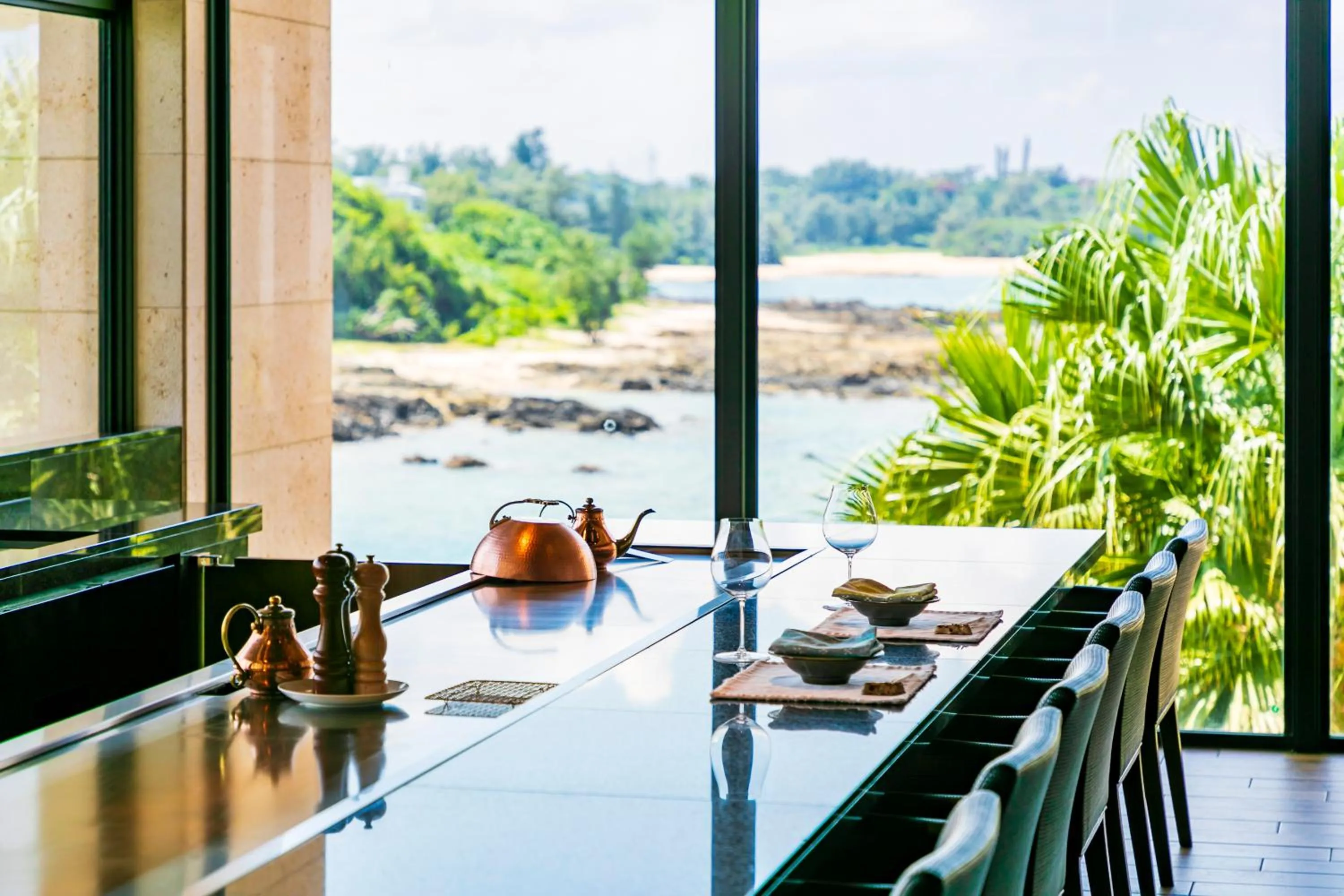 Restaurant/places to eat in Hyatt Regency Seragaki Island Okinawa