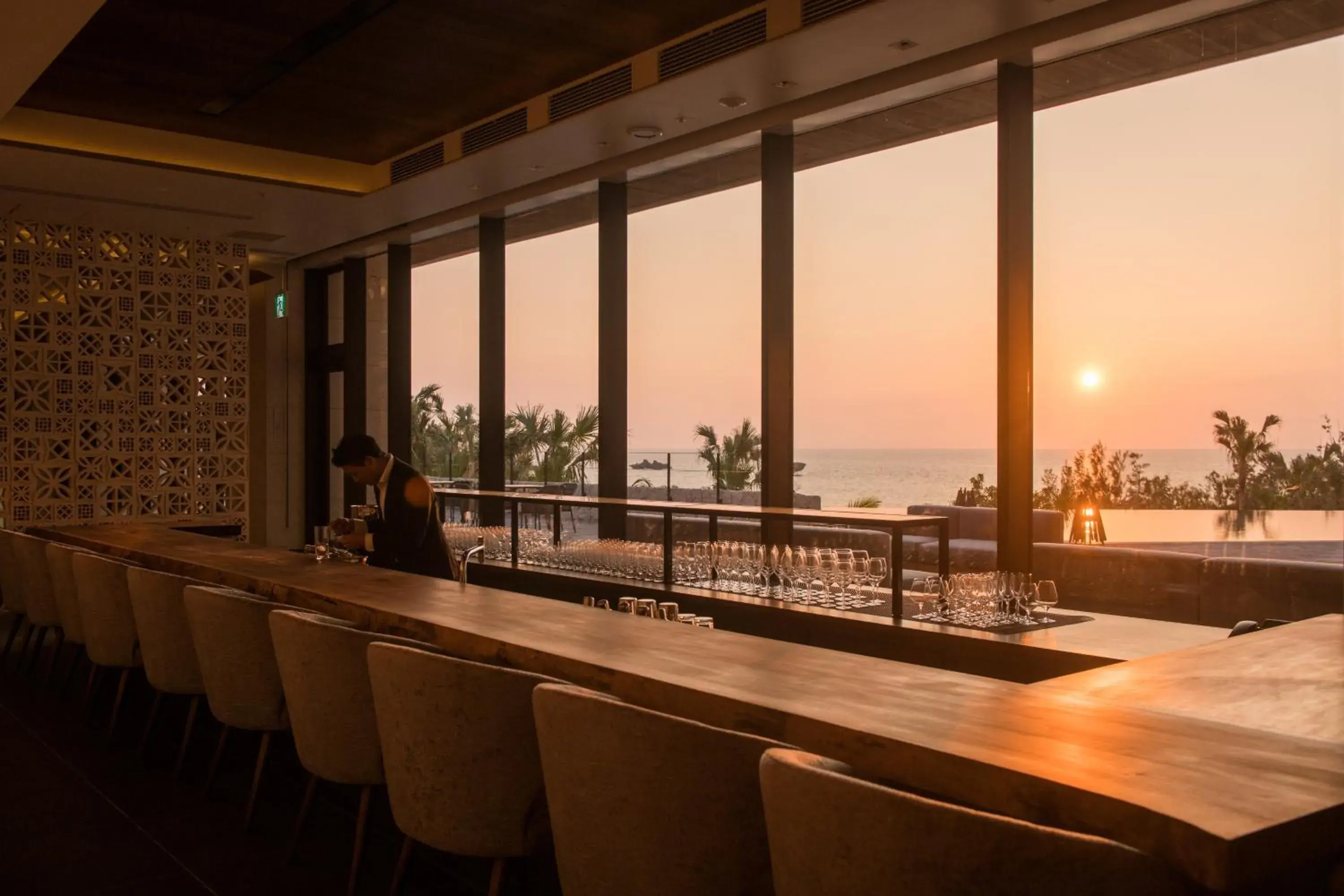 Restaurant/places to eat in Hyatt Regency Seragaki Island Okinawa Restaurant/places to eat in Hyatt Regency Seragaki Island Okinawa